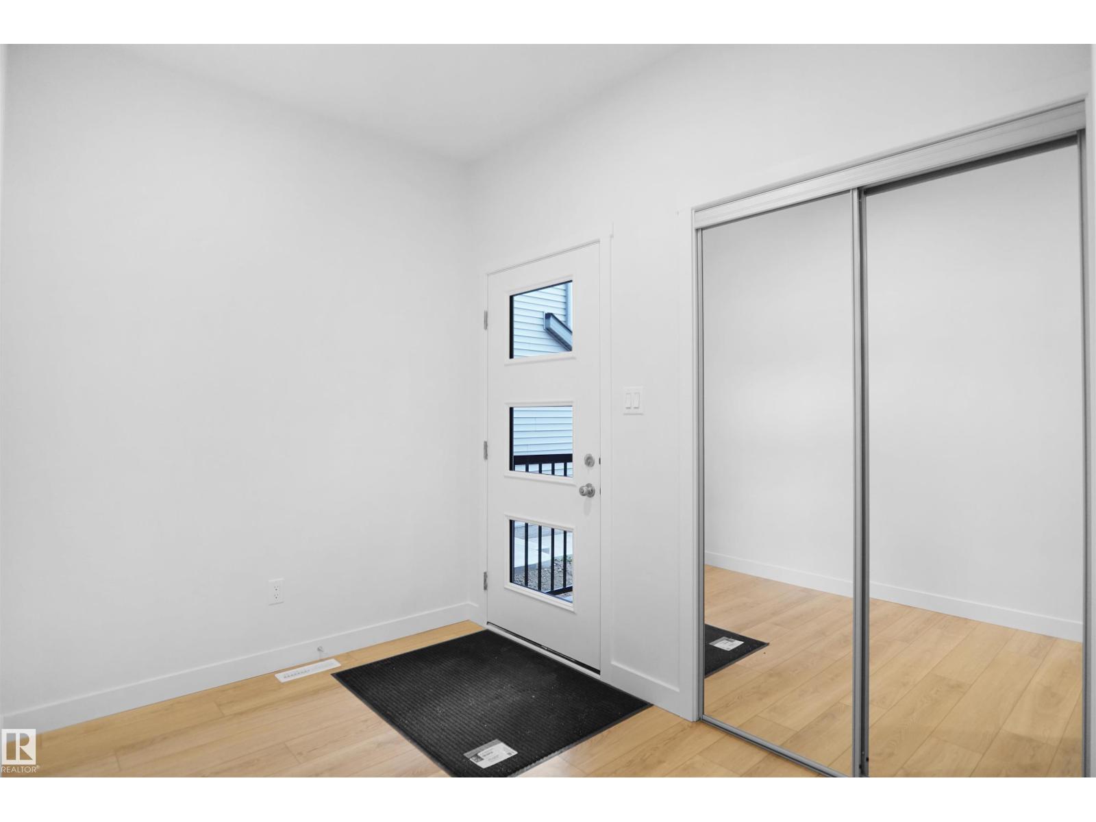 17408 7 St Ne Property Photo 3