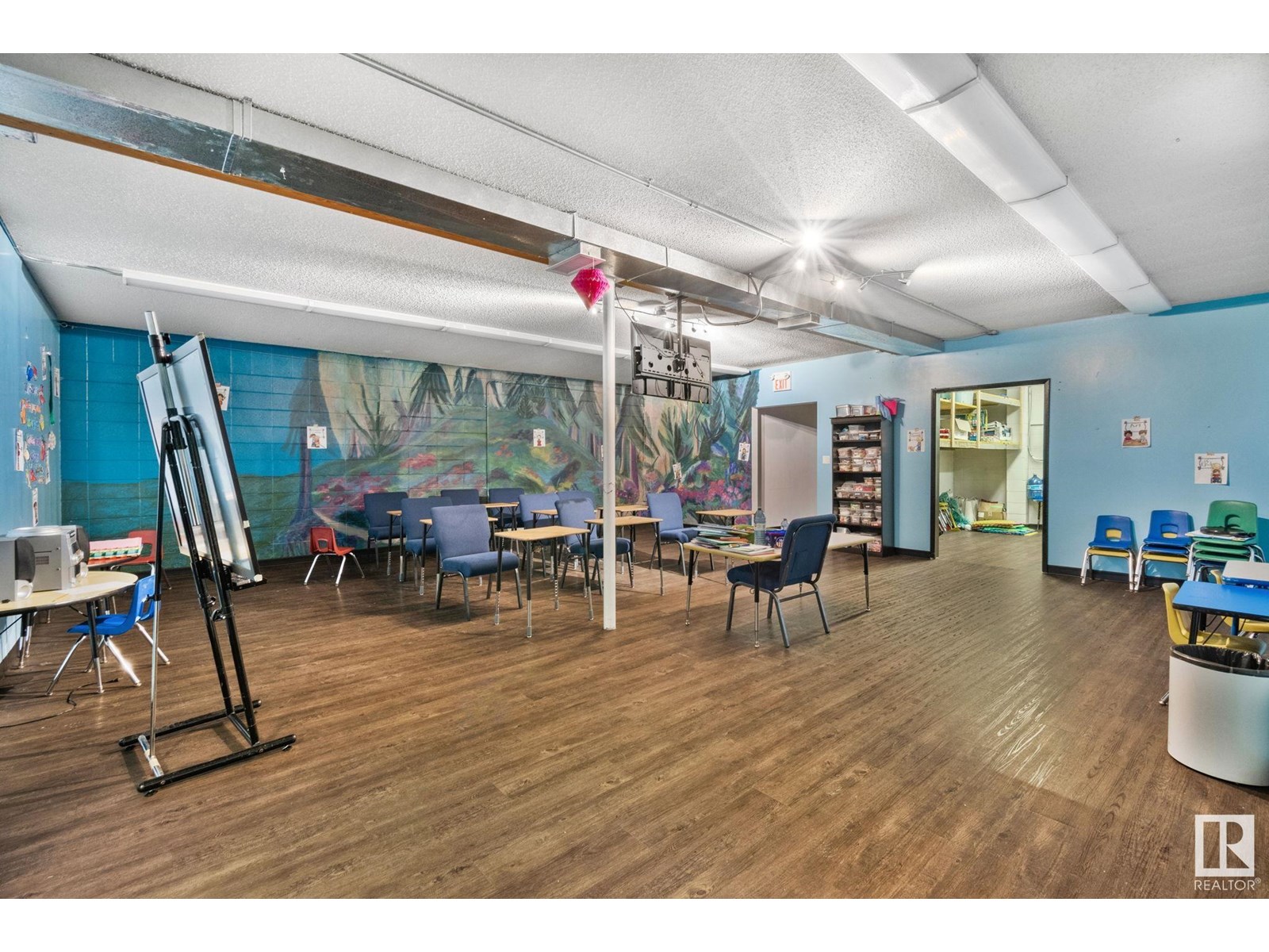 9928 70 Av Nw Nw Property Photo 21