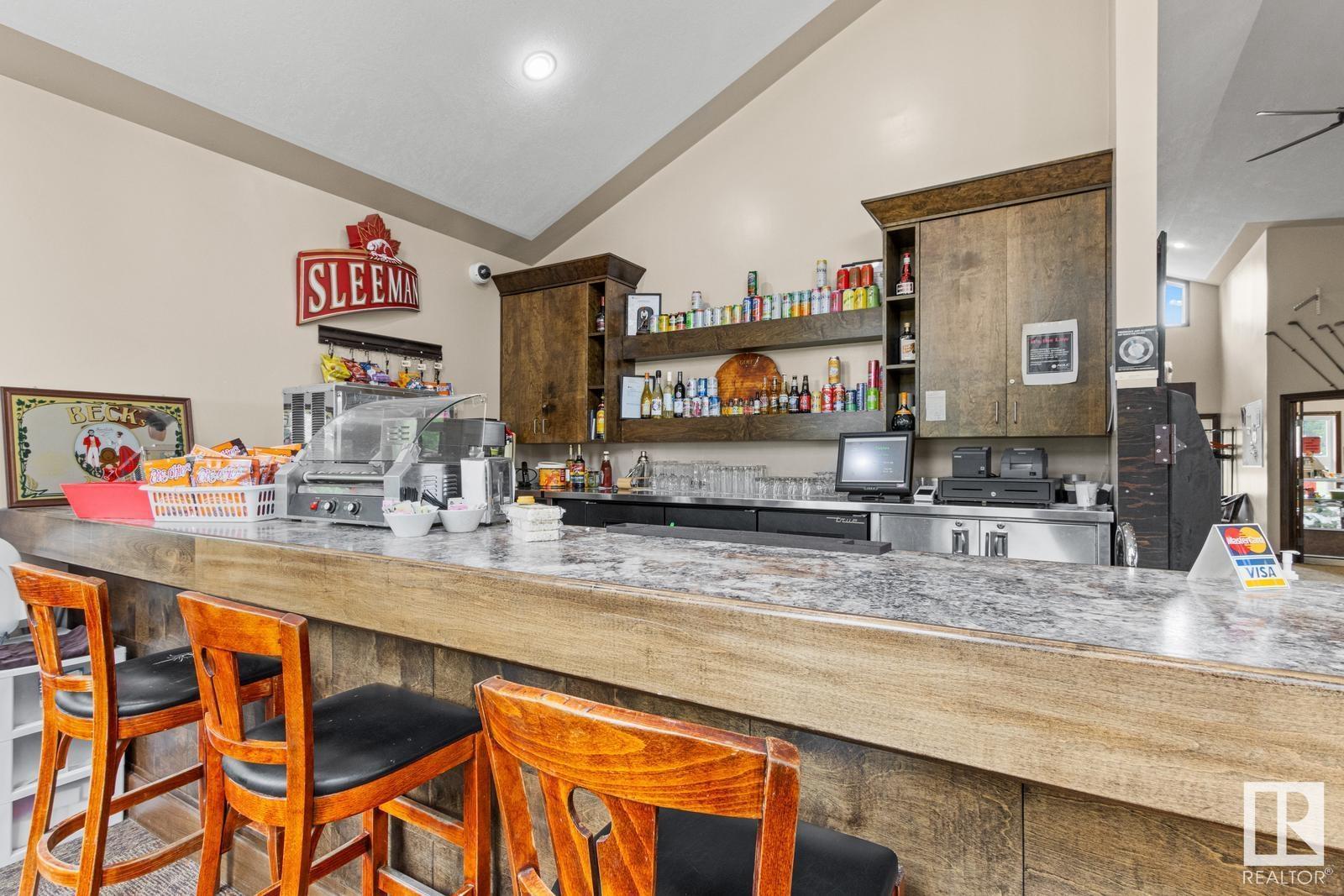 63001 Ab-831 Property Photo 14