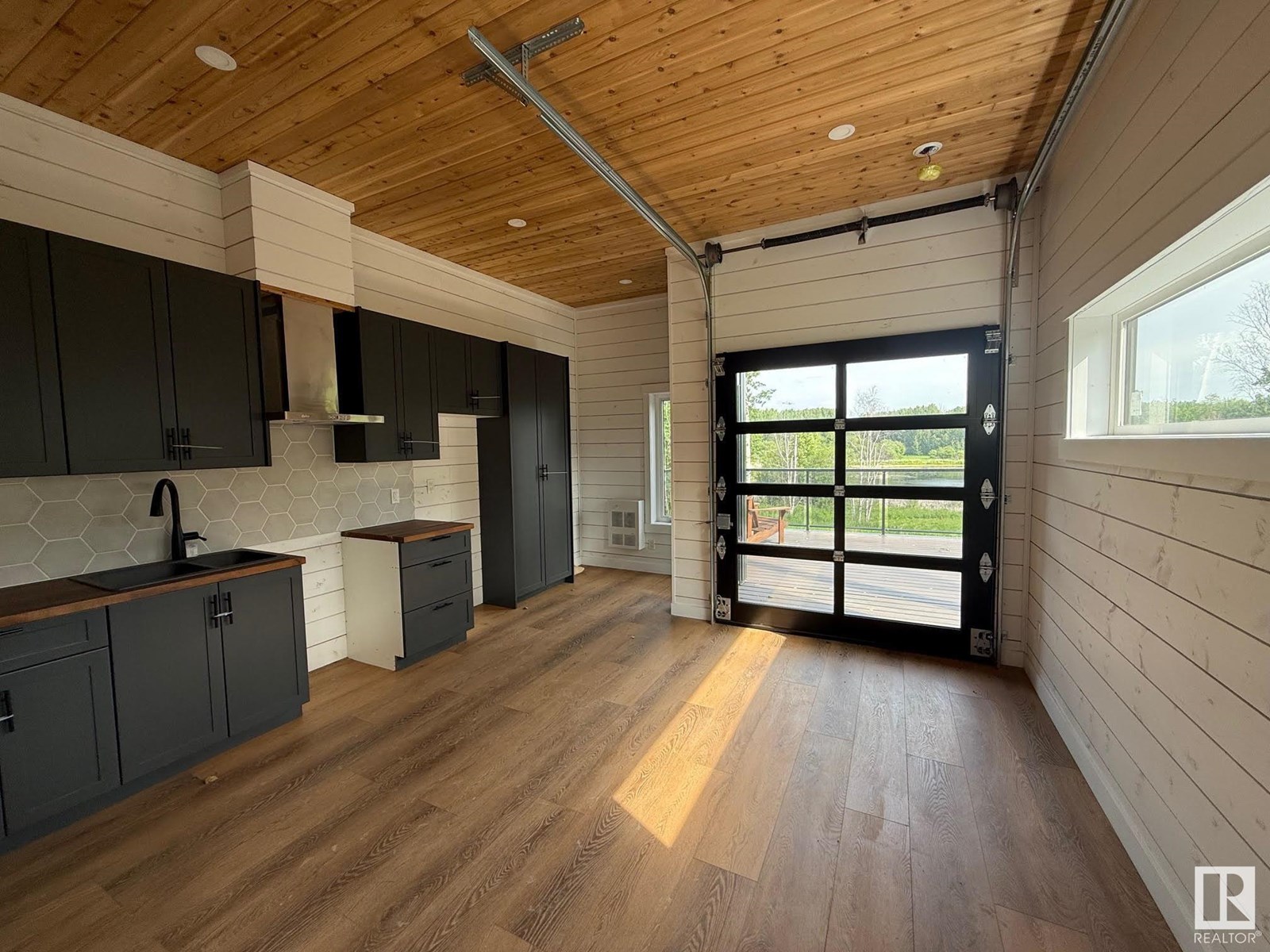 #10 52111 Rge Road 25 Property Photo 9