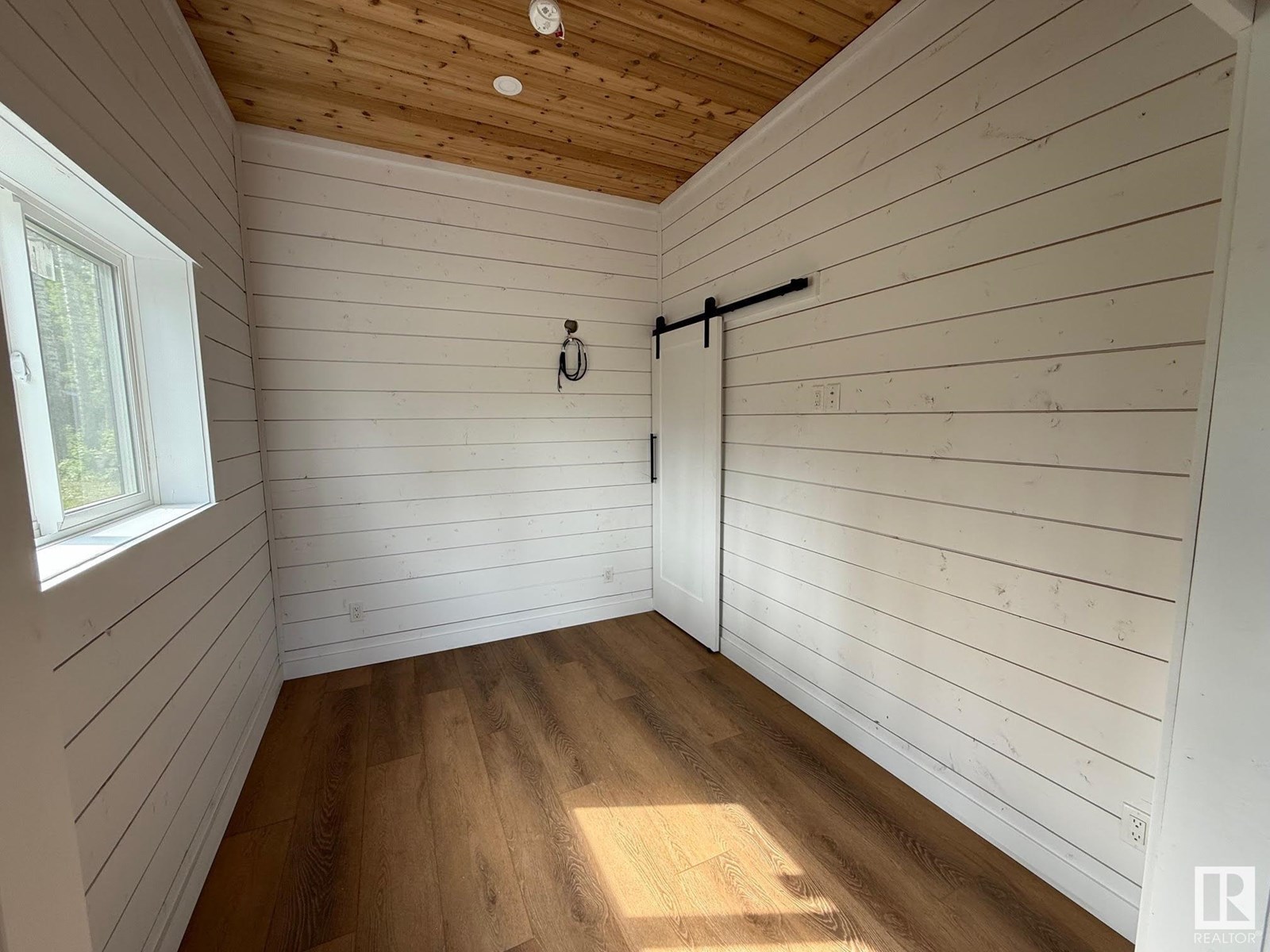 #10 52111 Rge Road 25 Property Photo 11