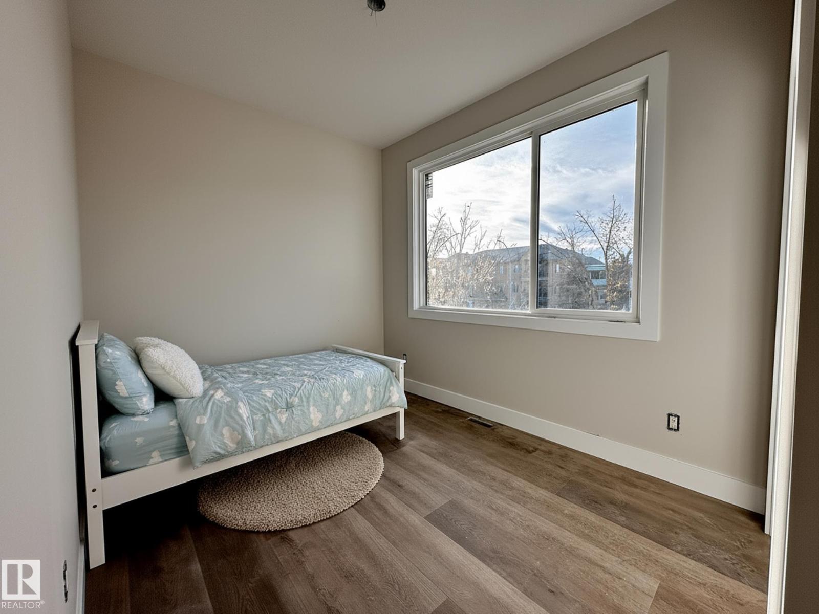 14807 98 Av Nw Property Photo 23