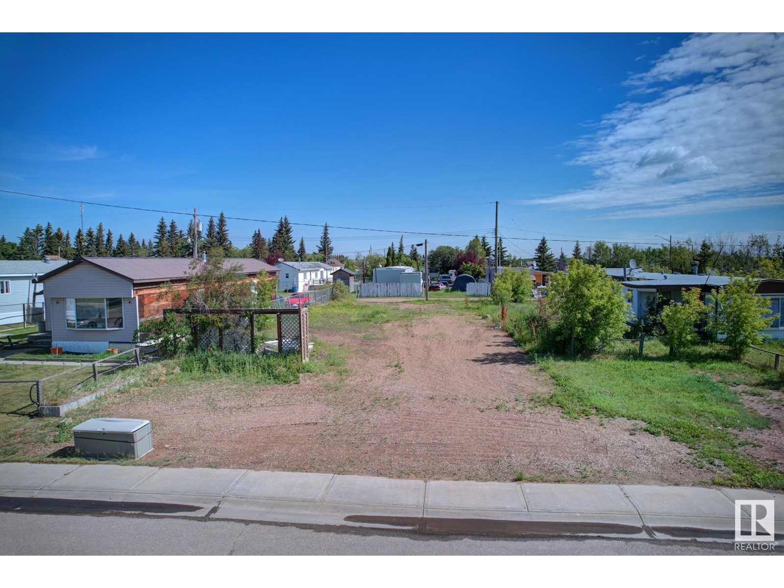 4828 48 Av Property Photo 1