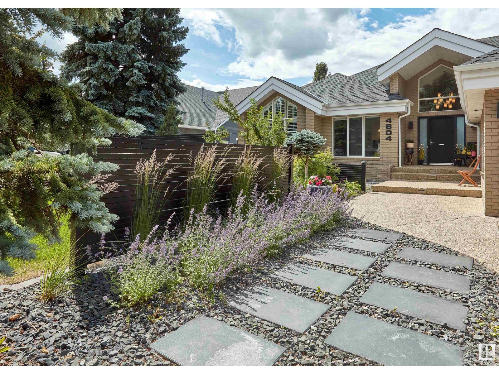 4804 154 St Nw Property Photo 7