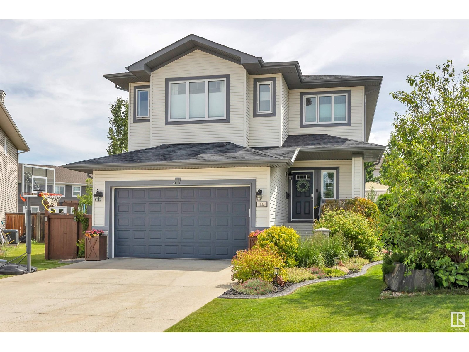107 Ricard Pl Property Photo 1