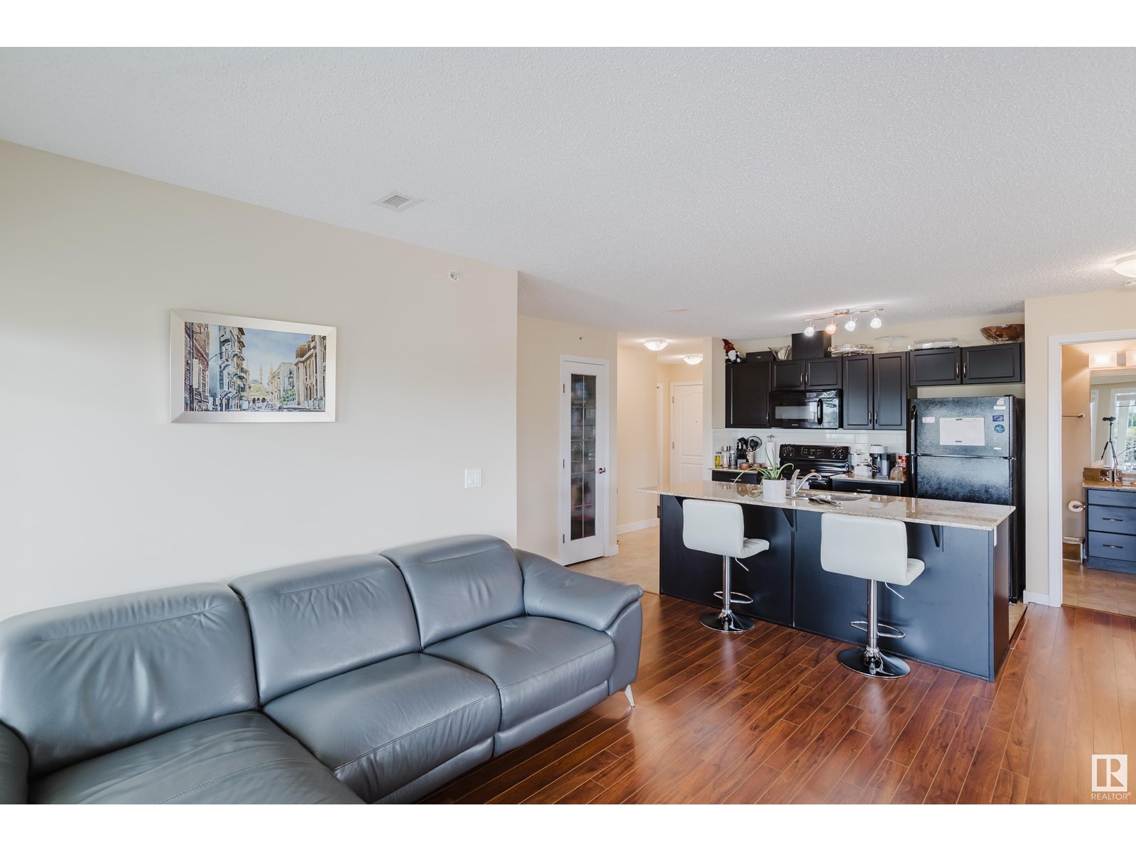 #415 12650 142 Av Nw Property Photo 12