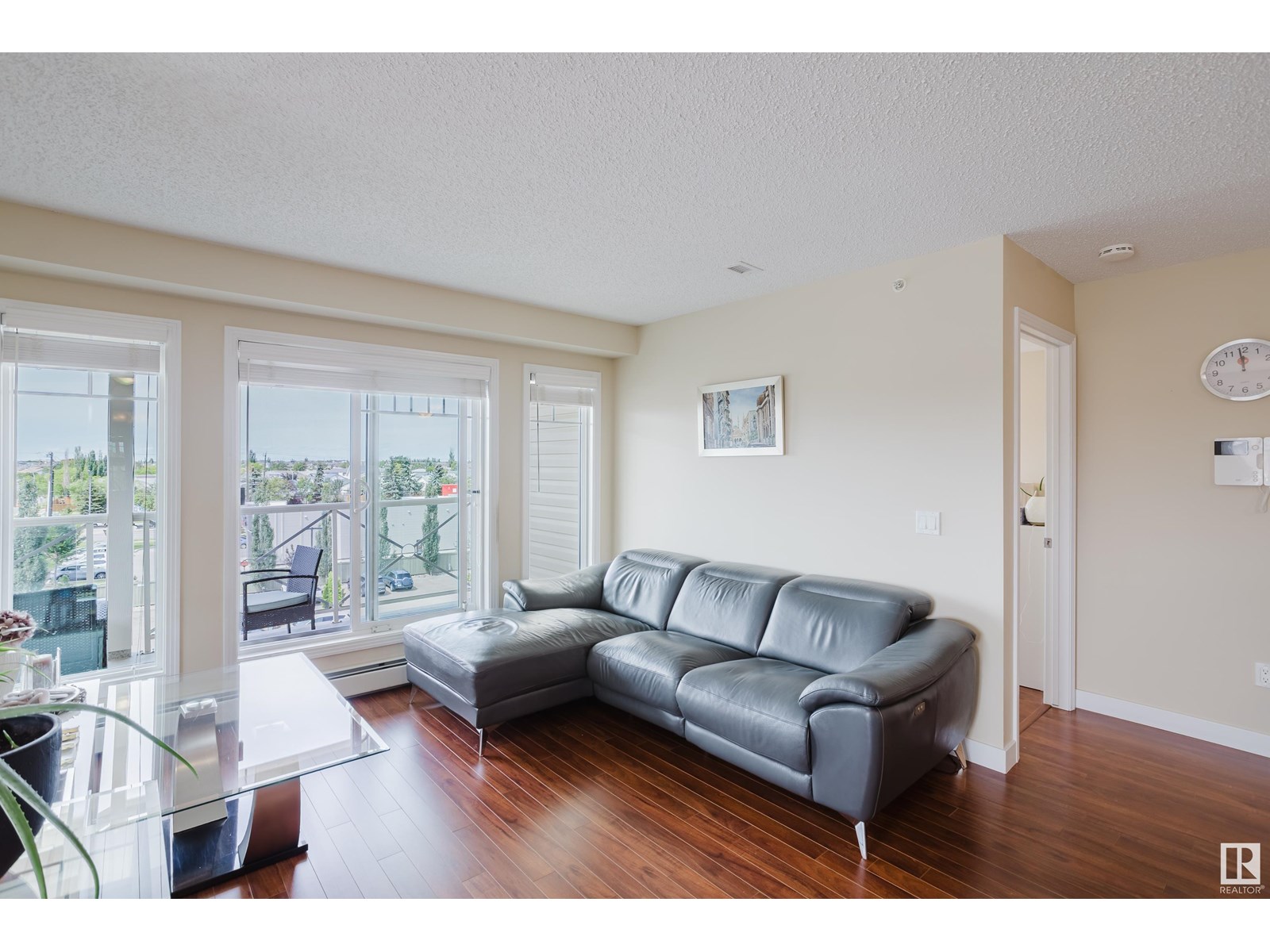 #415 12650 142 Av Nw Property Photo 13