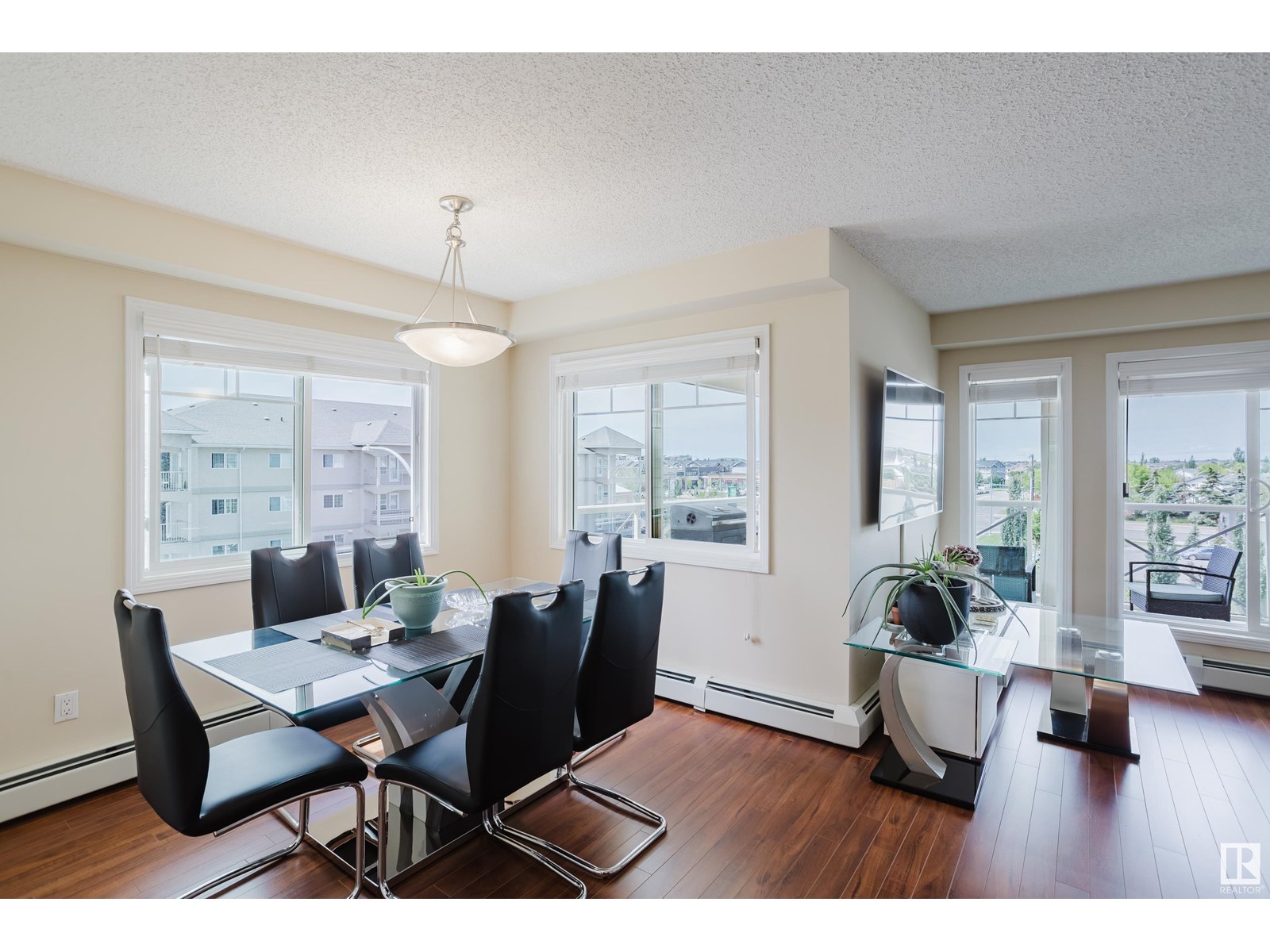 #415 12650 142 Av Nw Property Photo 15