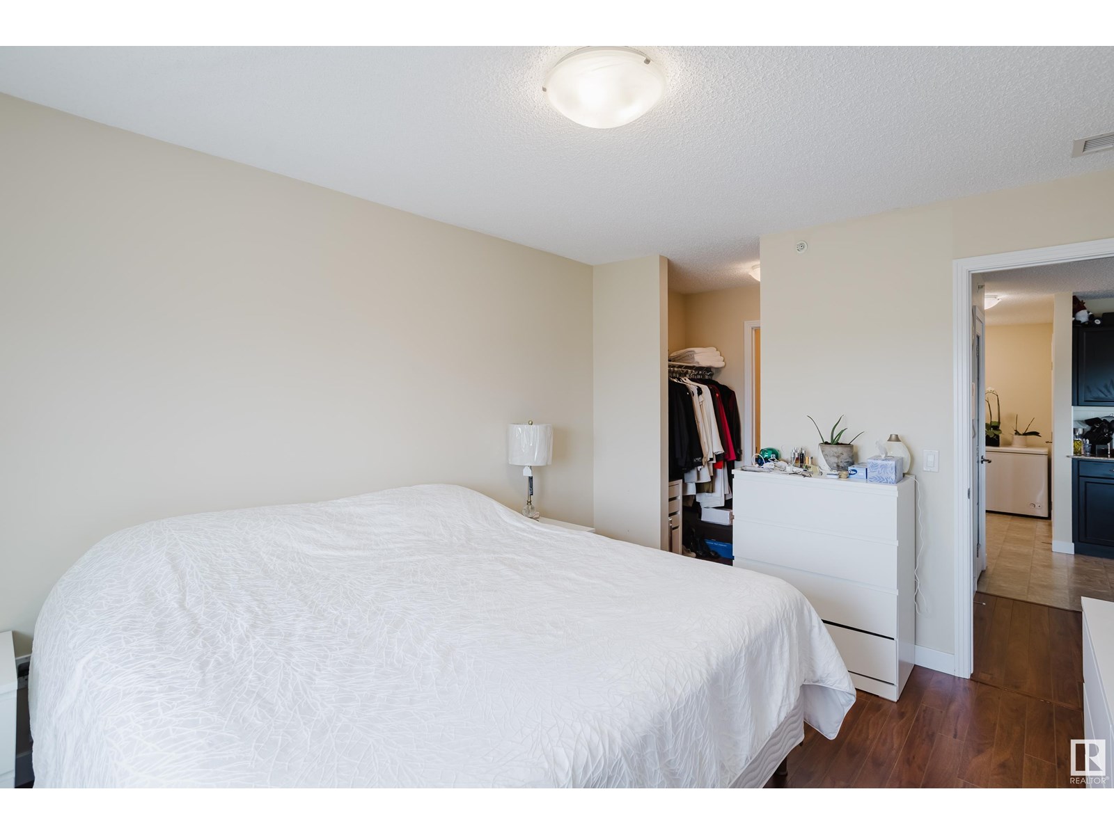 #415 12650 142 Av Nw Property Photo 22
