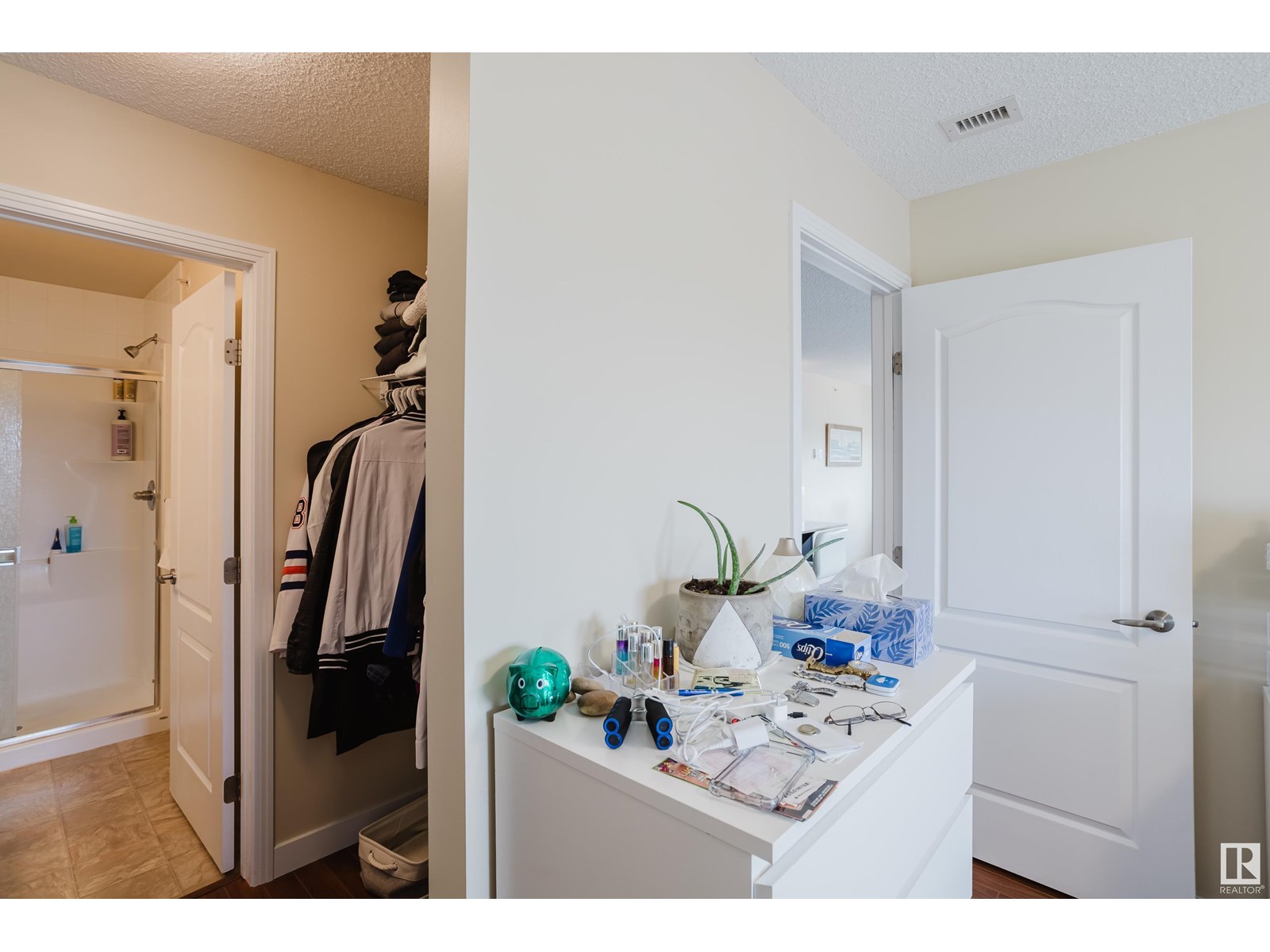 #415 12650 142 Av Nw Property Photo 25