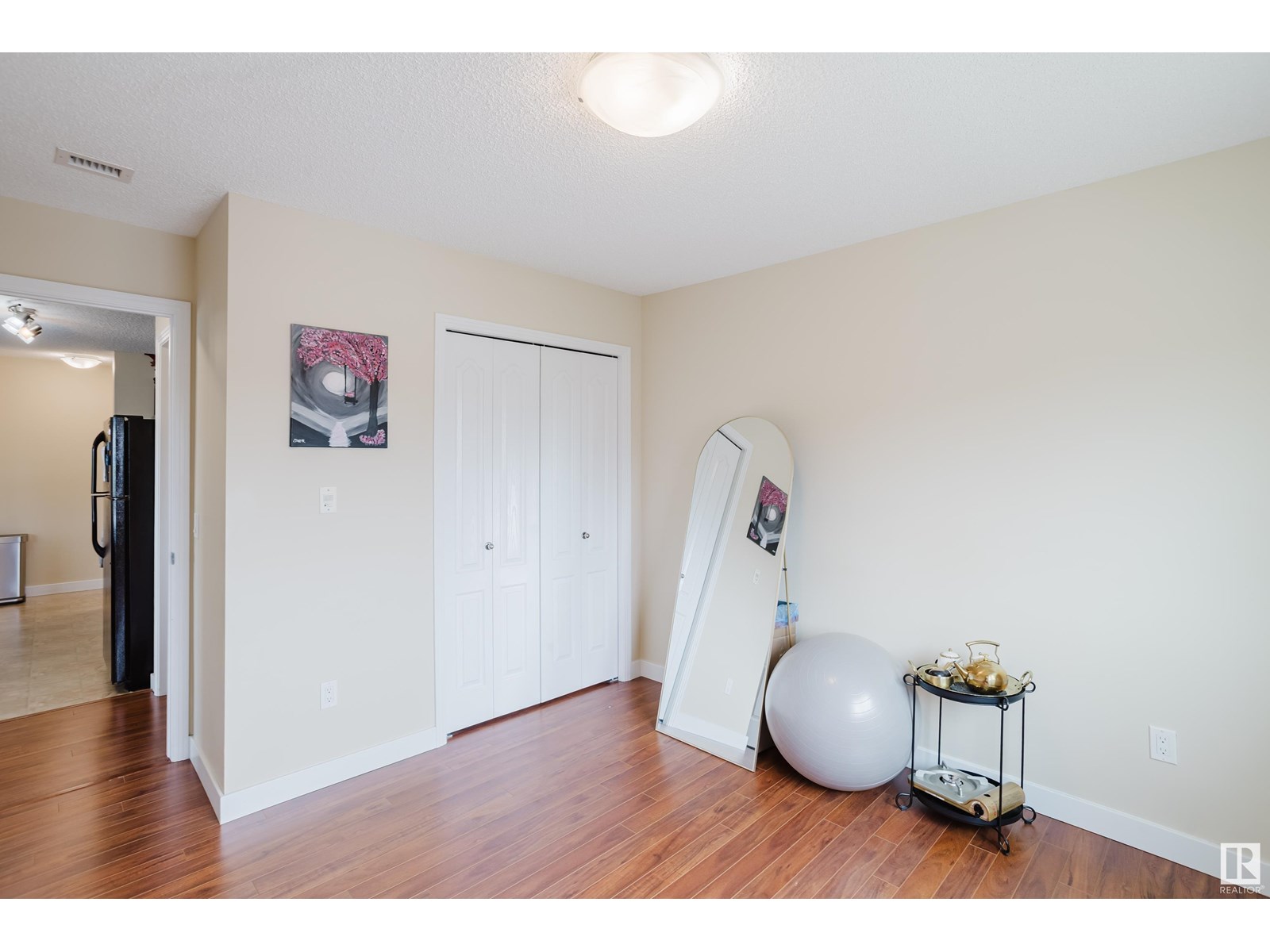 #415 12650 142 Av Nw Property Photo 28