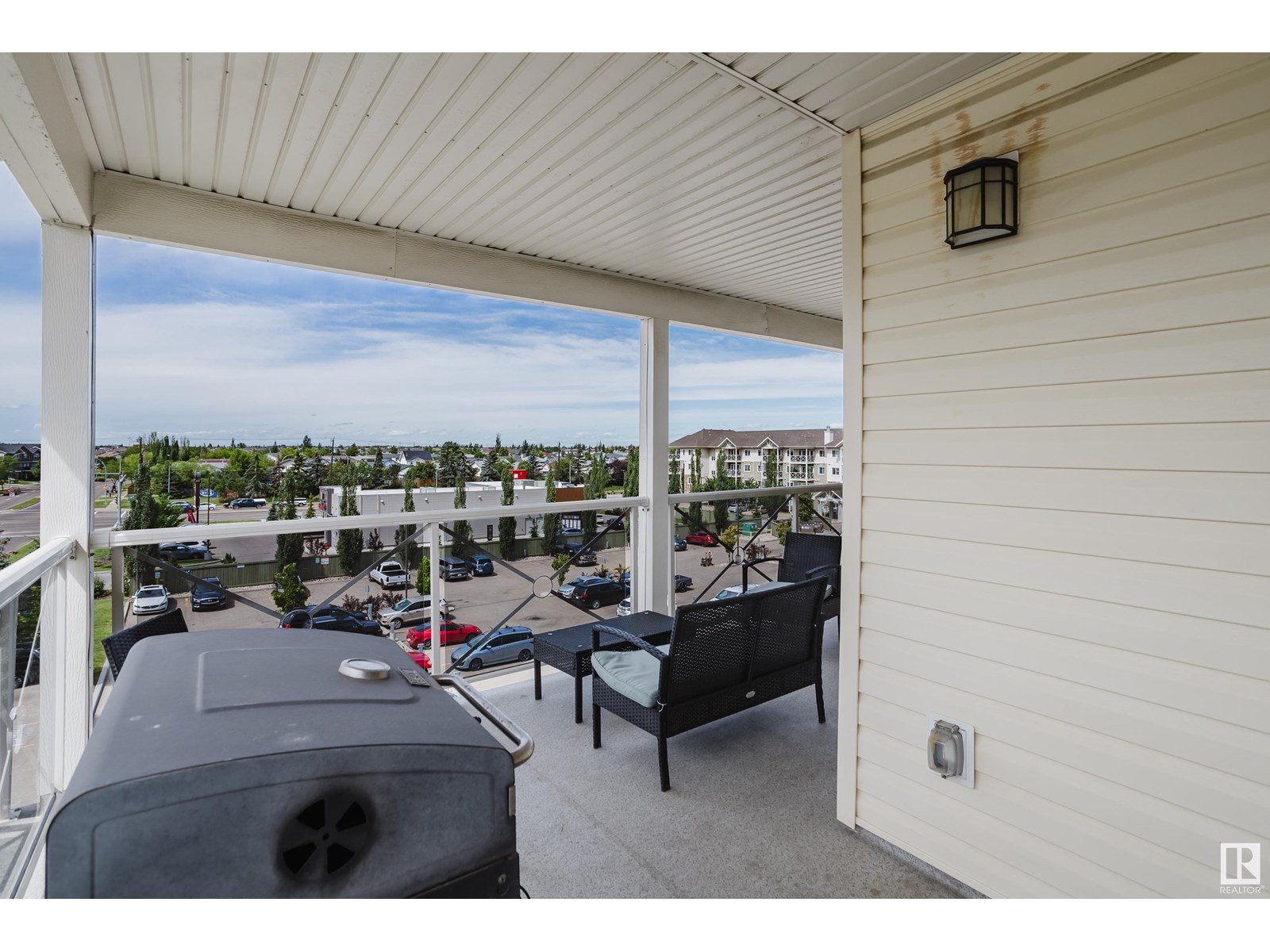 #415 12650 142 Av Nw Property Photo 34