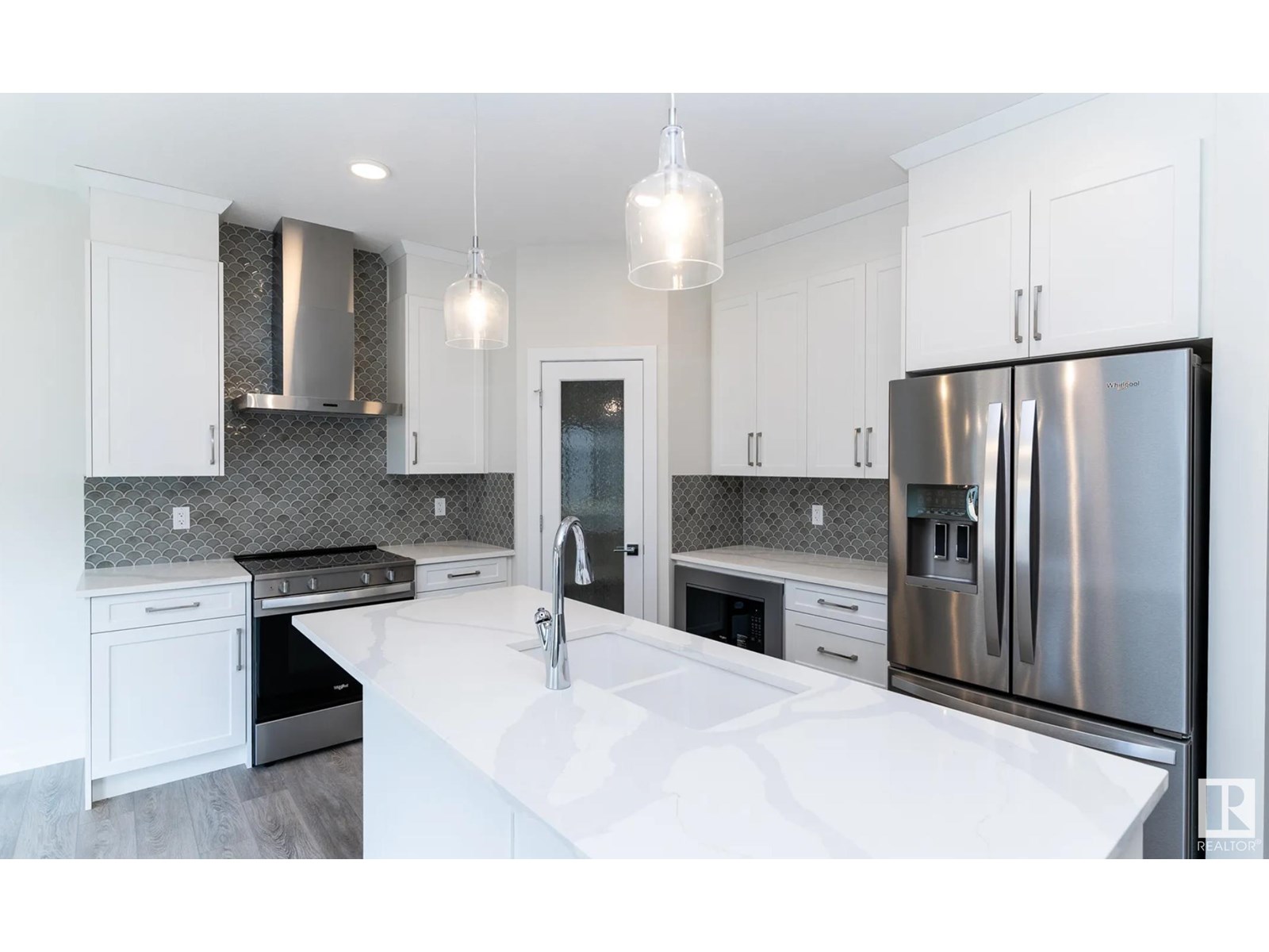 3216 Dixon Wy Sw Property Photo 2