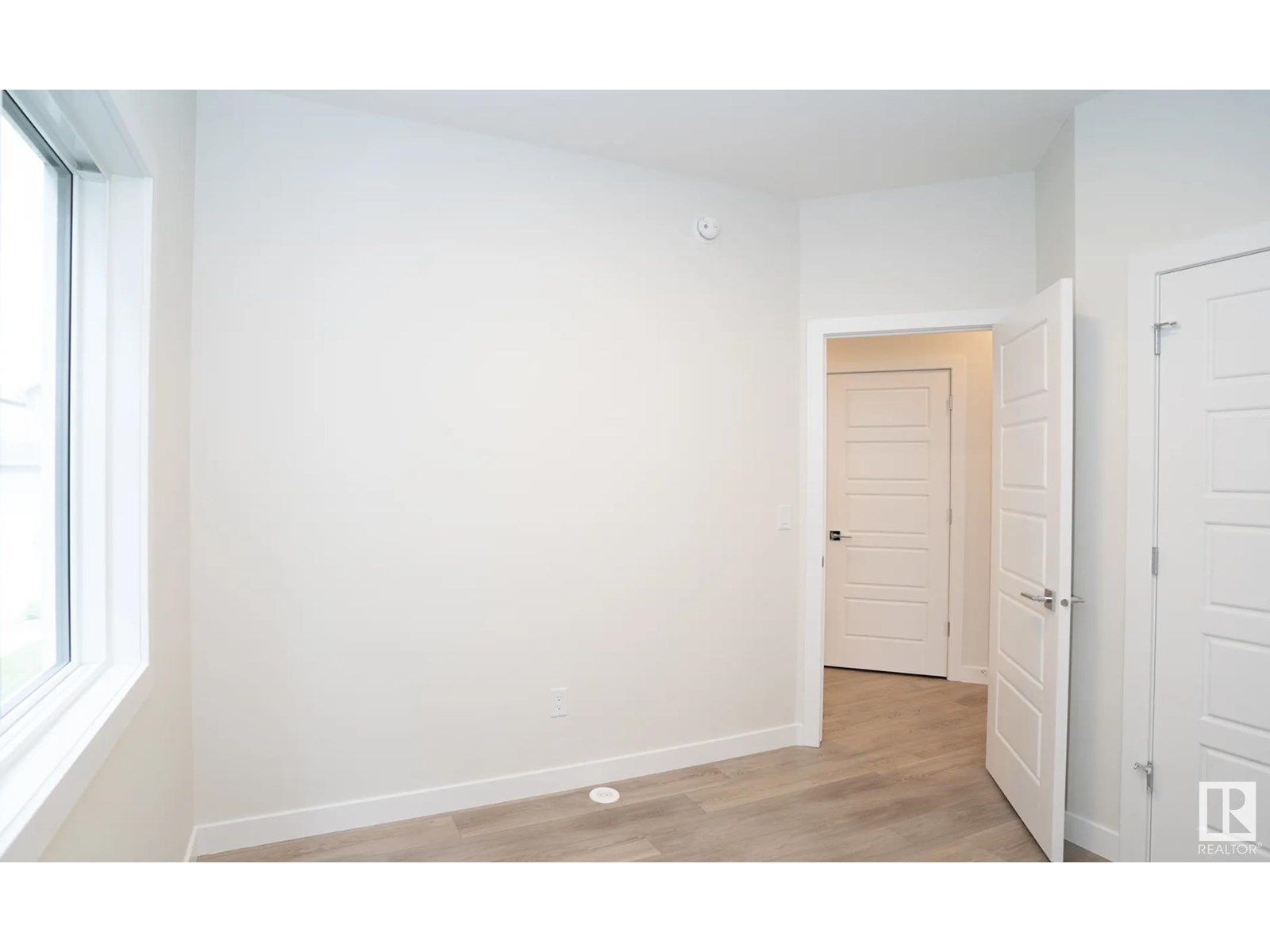 3216 Dixon Wy Sw Property Photo 5