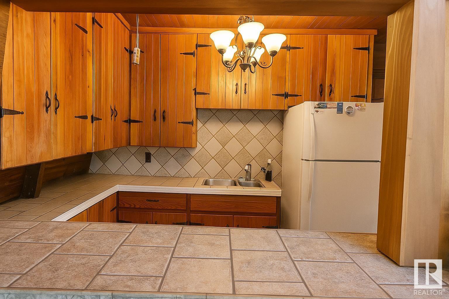 329 60417 Rng Rd Property Photo 8