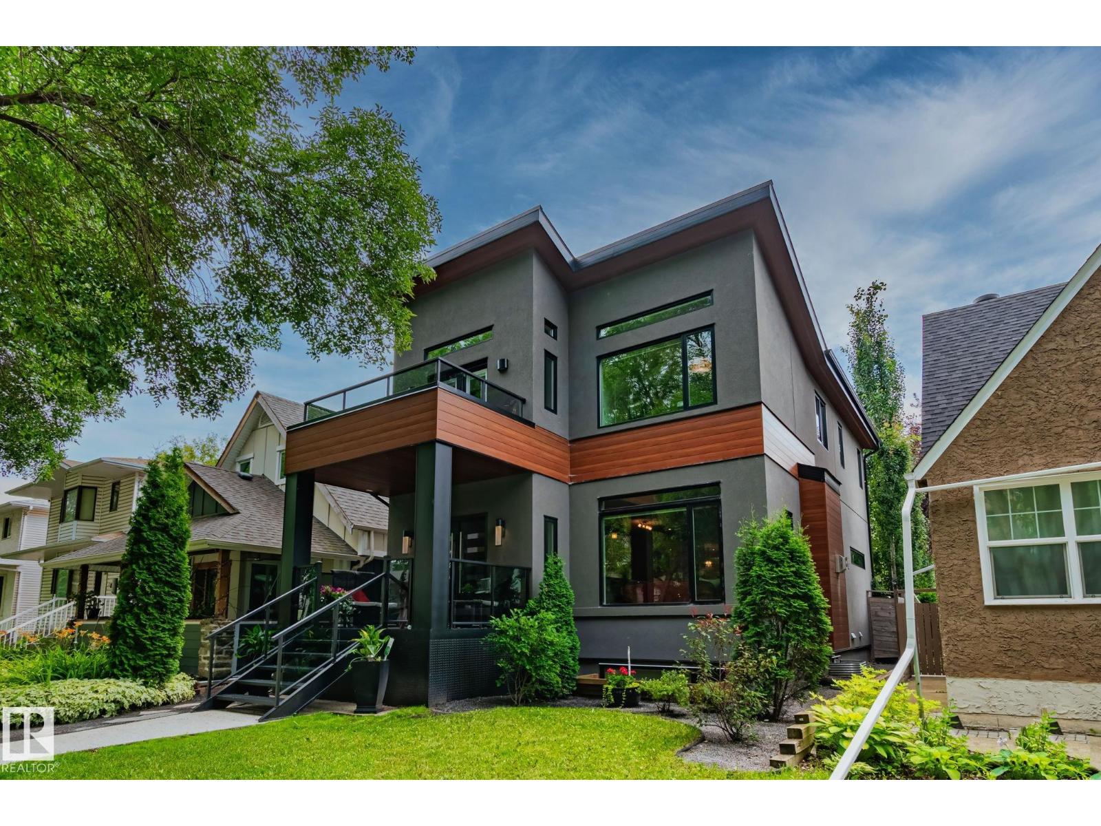 11121 81 AV NW Property Photo 1