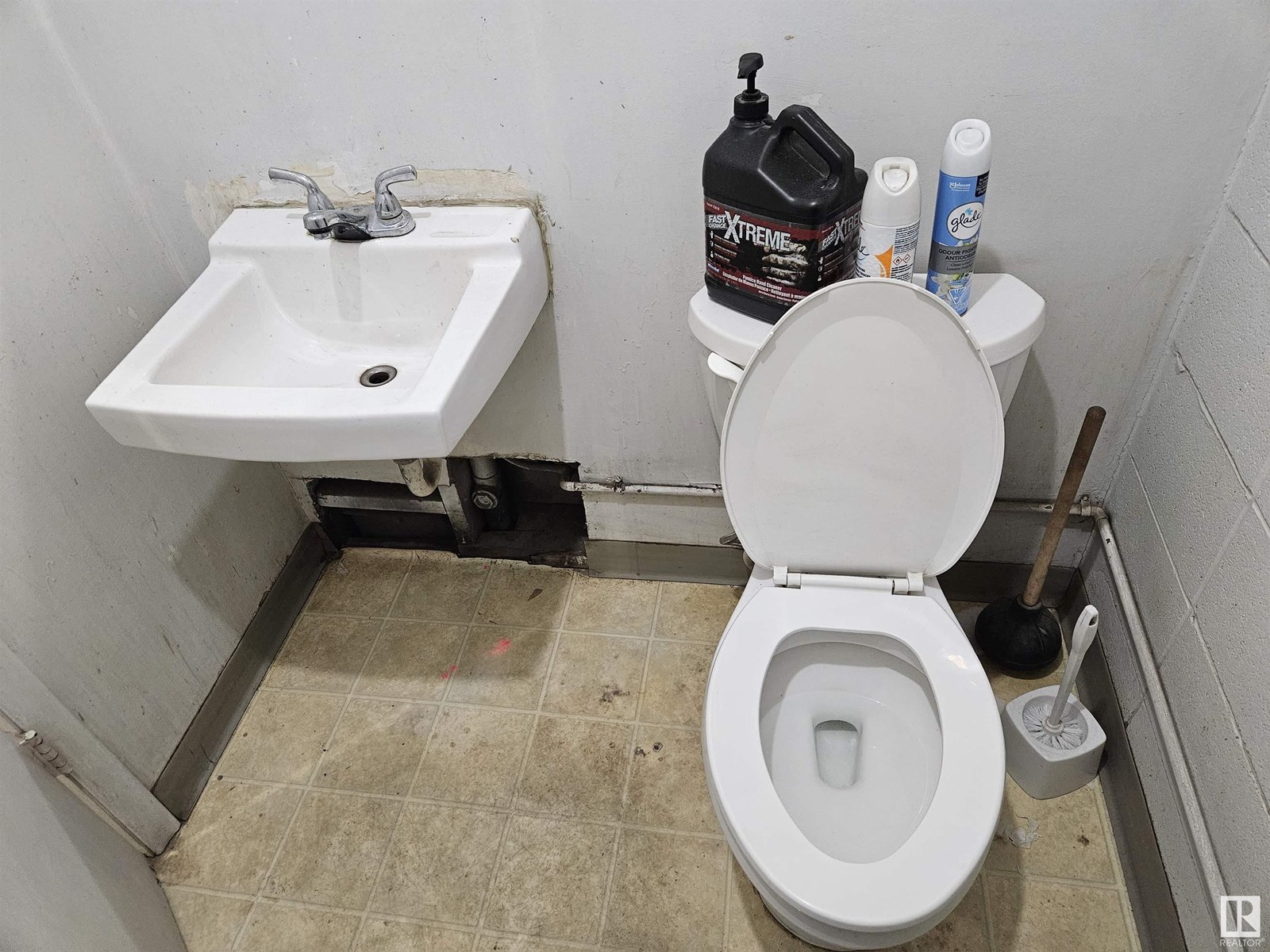 8849/53 63 Av Nw Property Photo 16