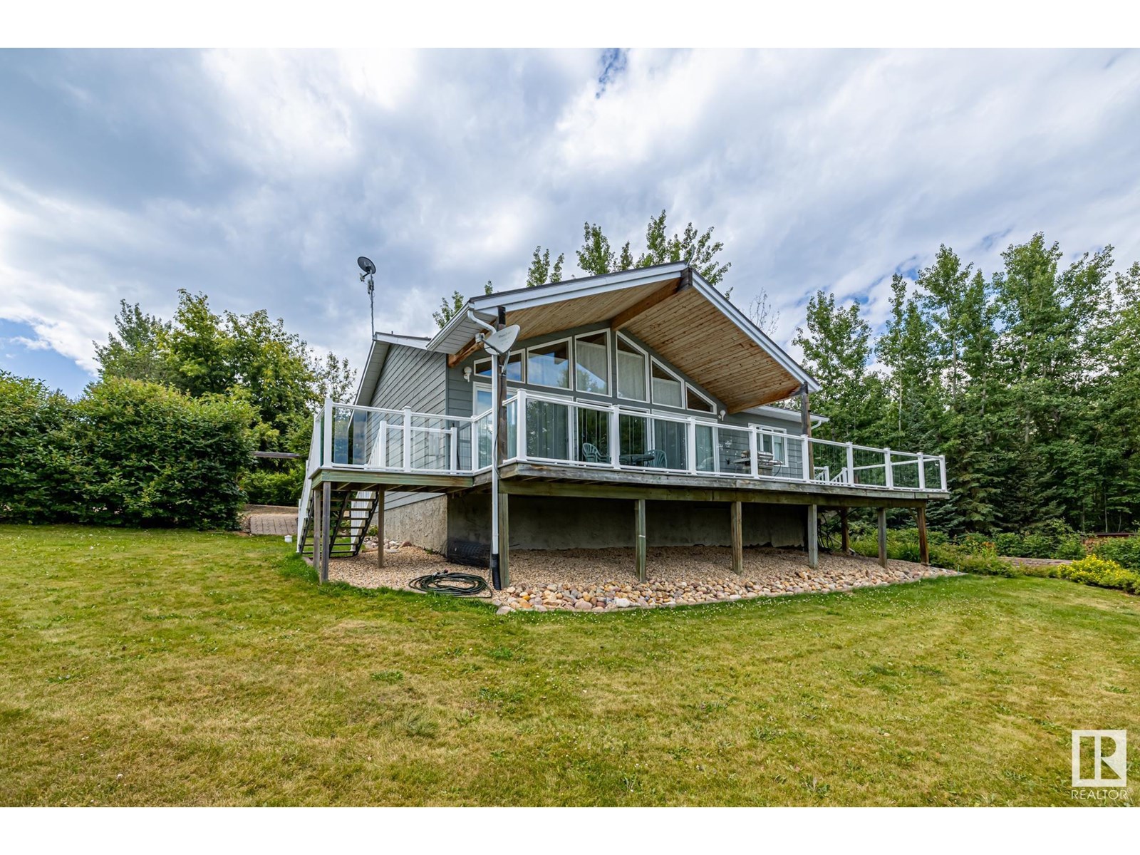 75 Neilson Dr