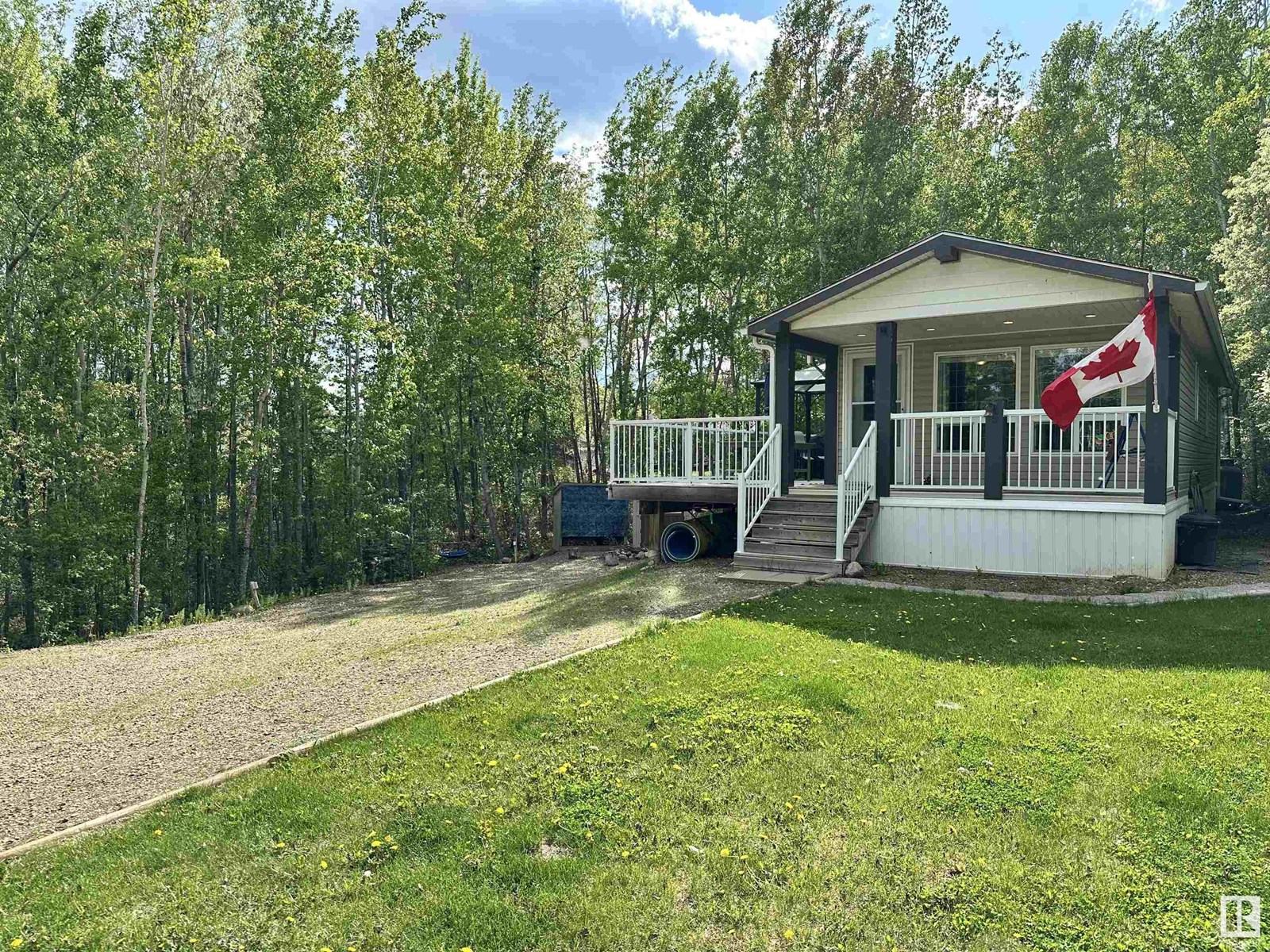 77 Marion Cr Property Photo 1