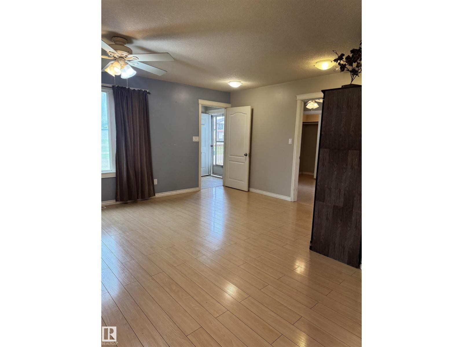 4531 47 St Property Photo 13