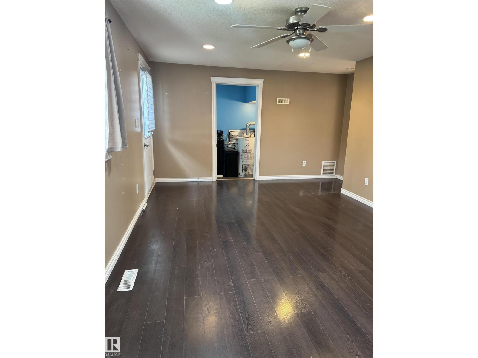 4531 47 St Property Photo 24