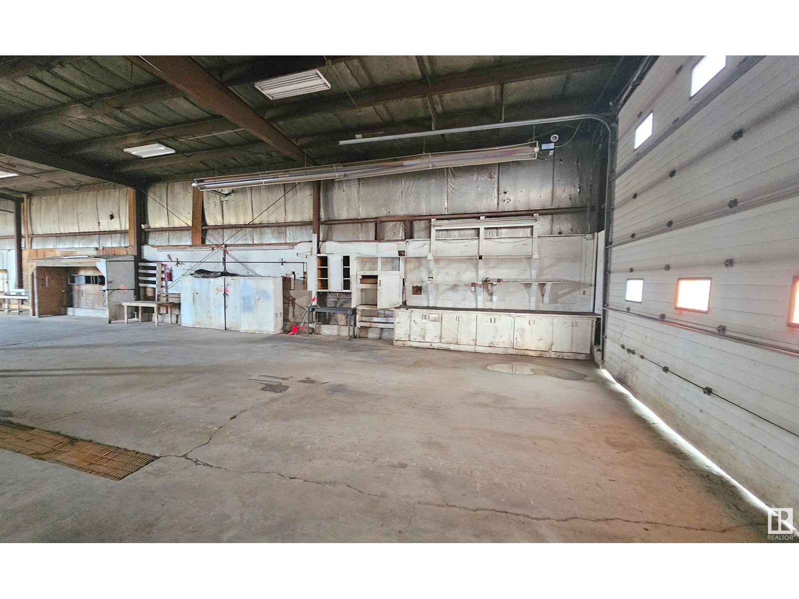 9218 16x Hi Property Photo 8
