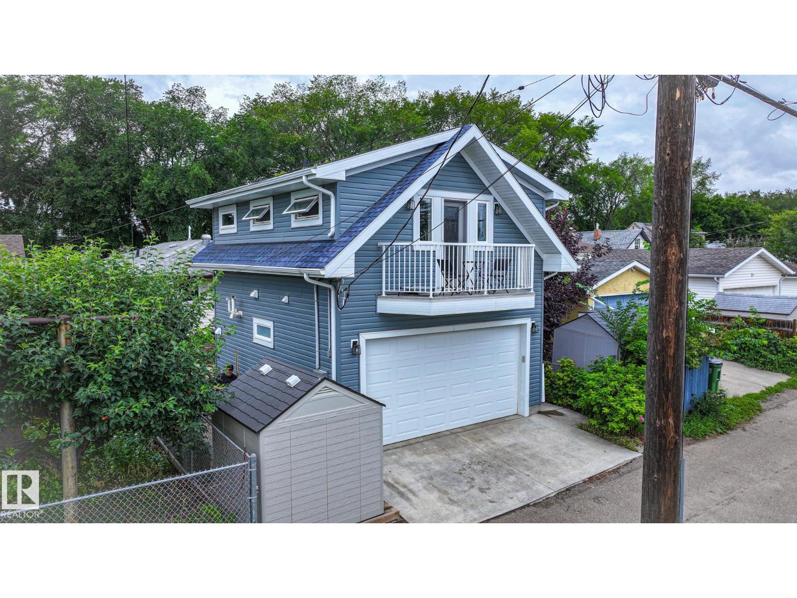 11131 52 St Nw Property Photo 1