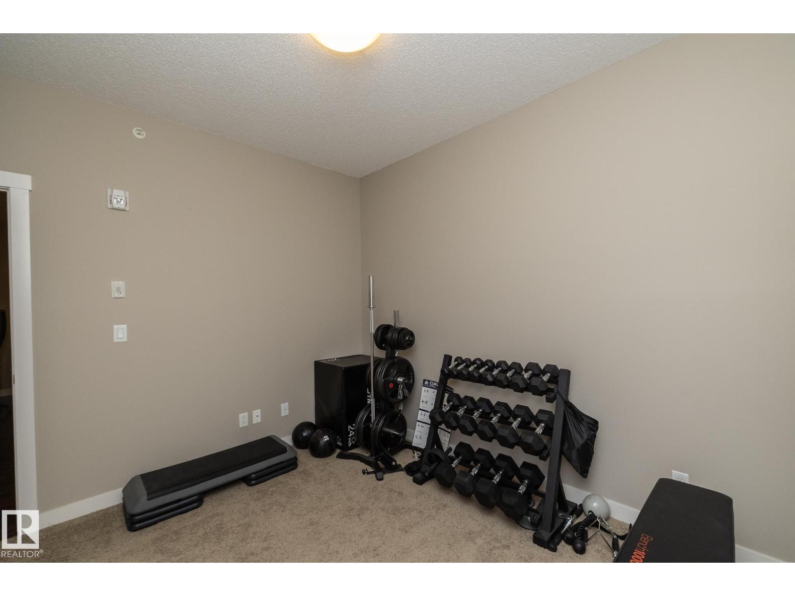 #402 2207 44 Av Nw Property Photo 9