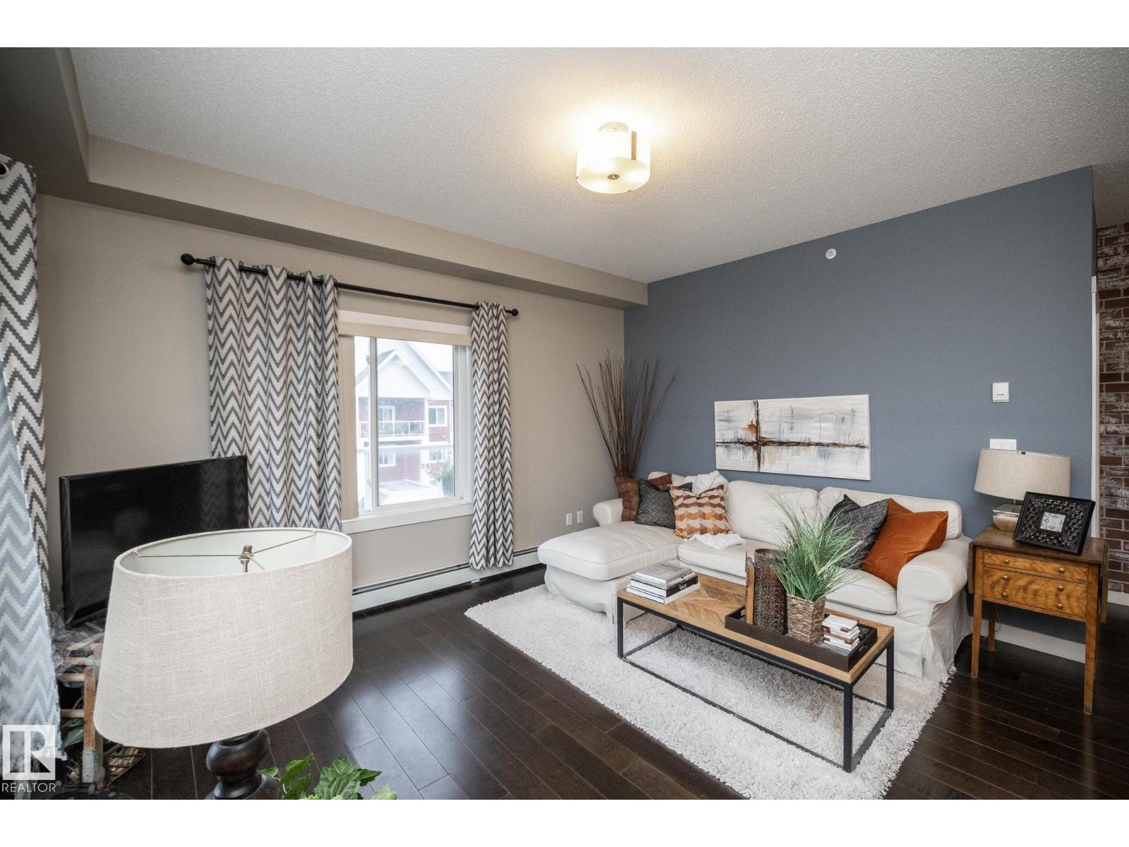 #402 2207 44 Av Nw Property Photo 22