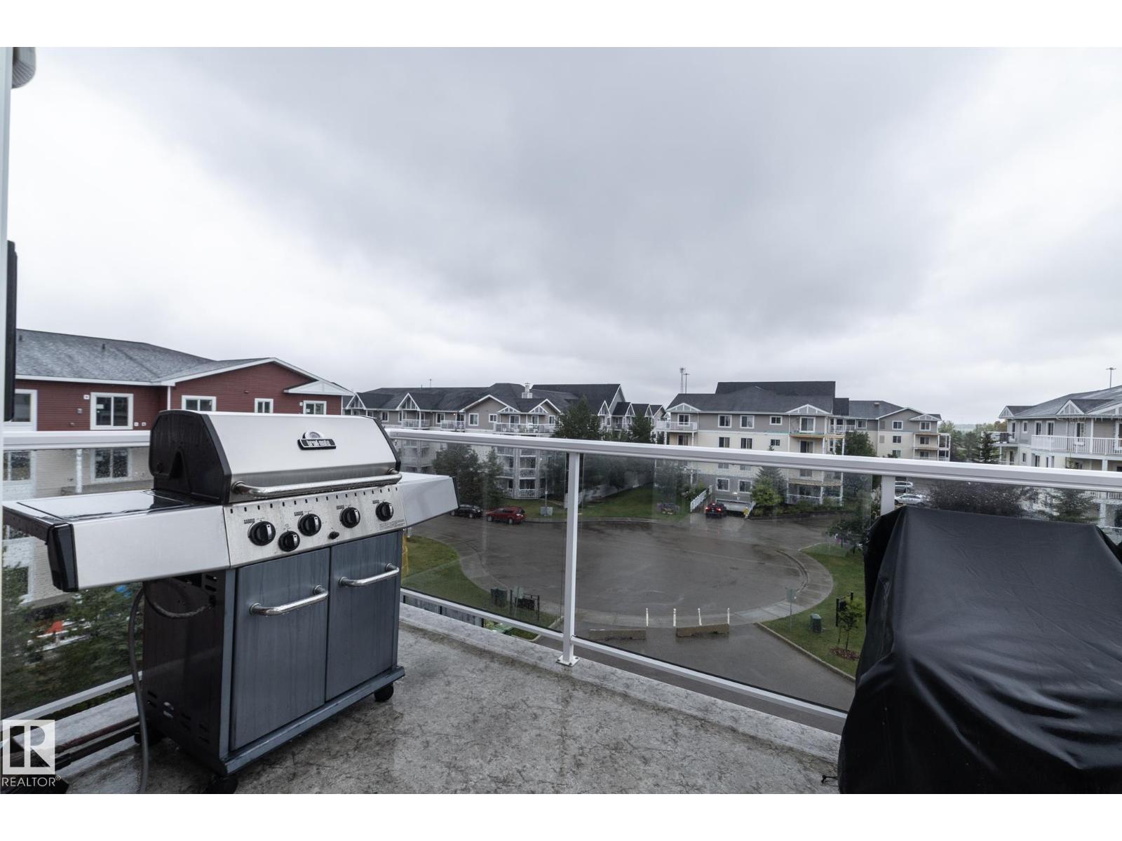 #402 2207 44 Av Nw Property Photo 35