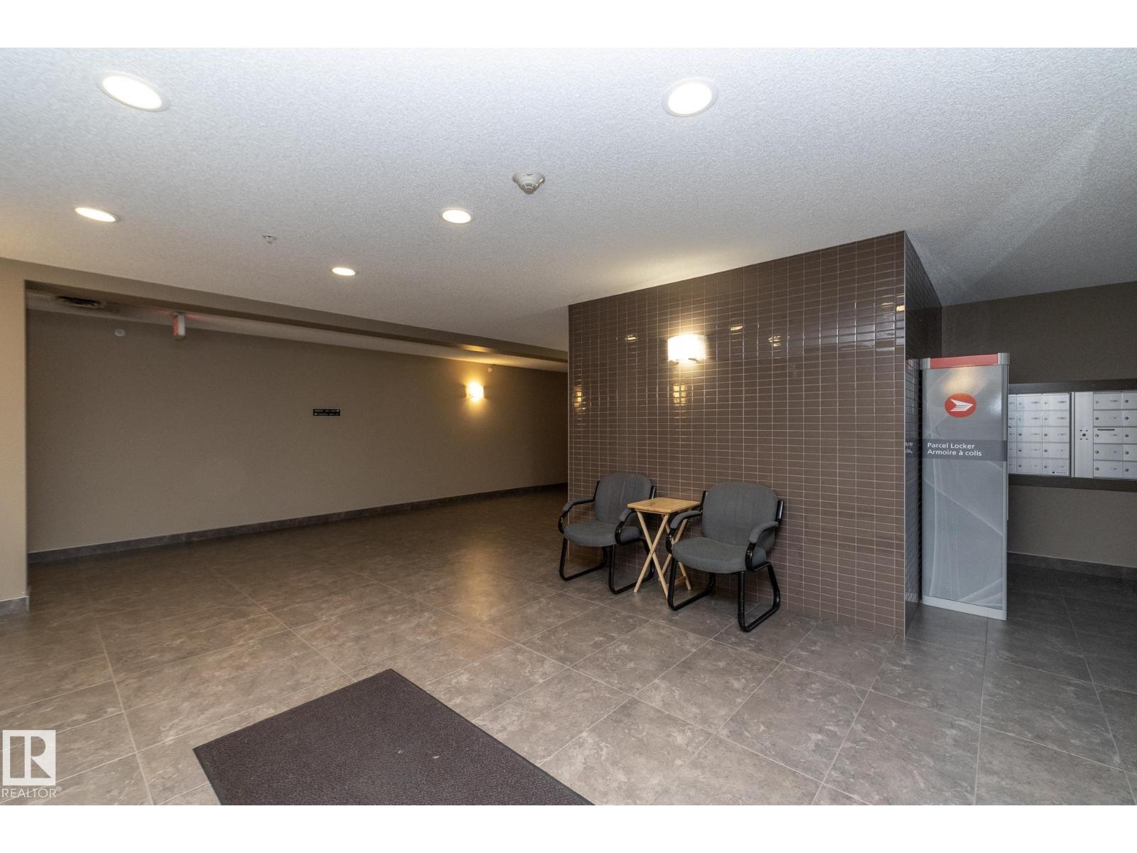 #402 2207 44 Av Nw Property Photo 44