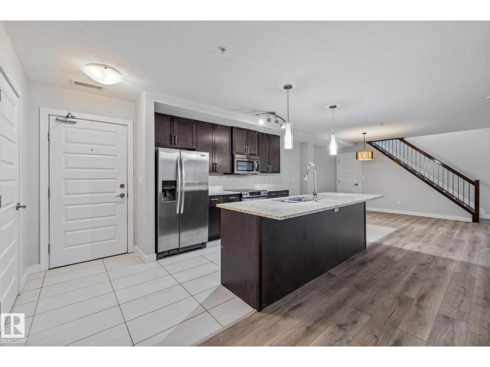 #810 5151 Windermere Bv Sw Property Photo 9