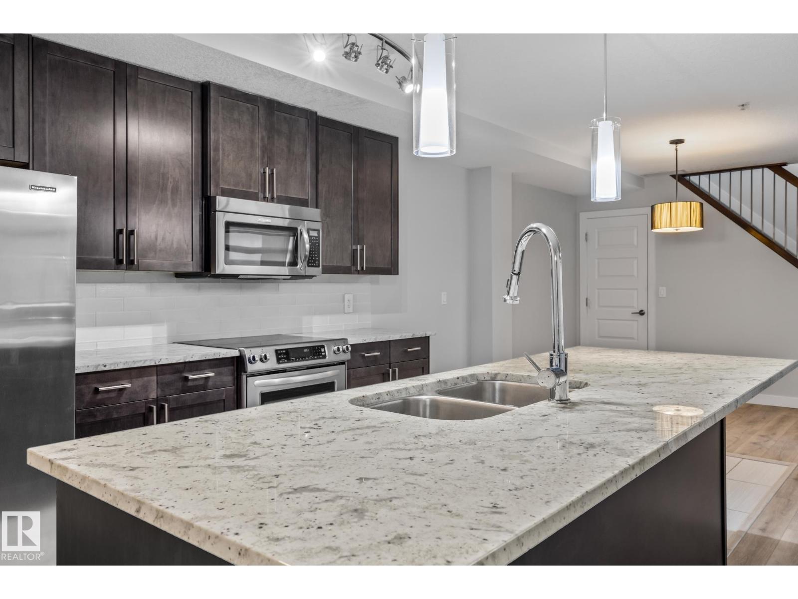 #810 5151 Windermere Bv Sw Property Photo 13