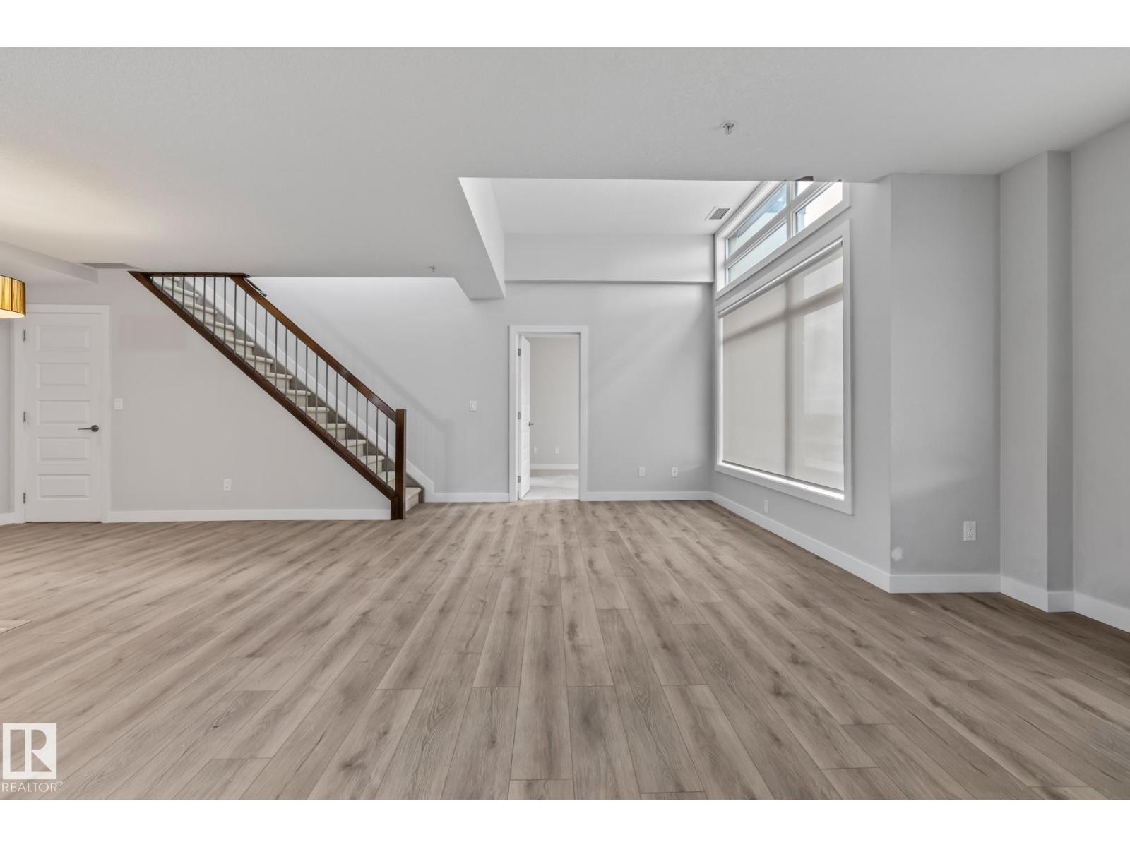 #810 5151 Windermere Bv Sw Property Photo 16