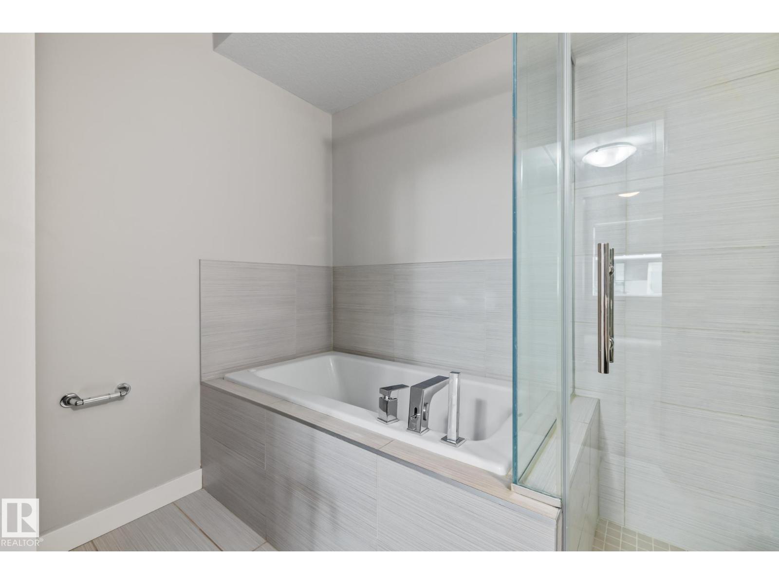 #810 5151 Windermere Bv Sw Property Photo 21