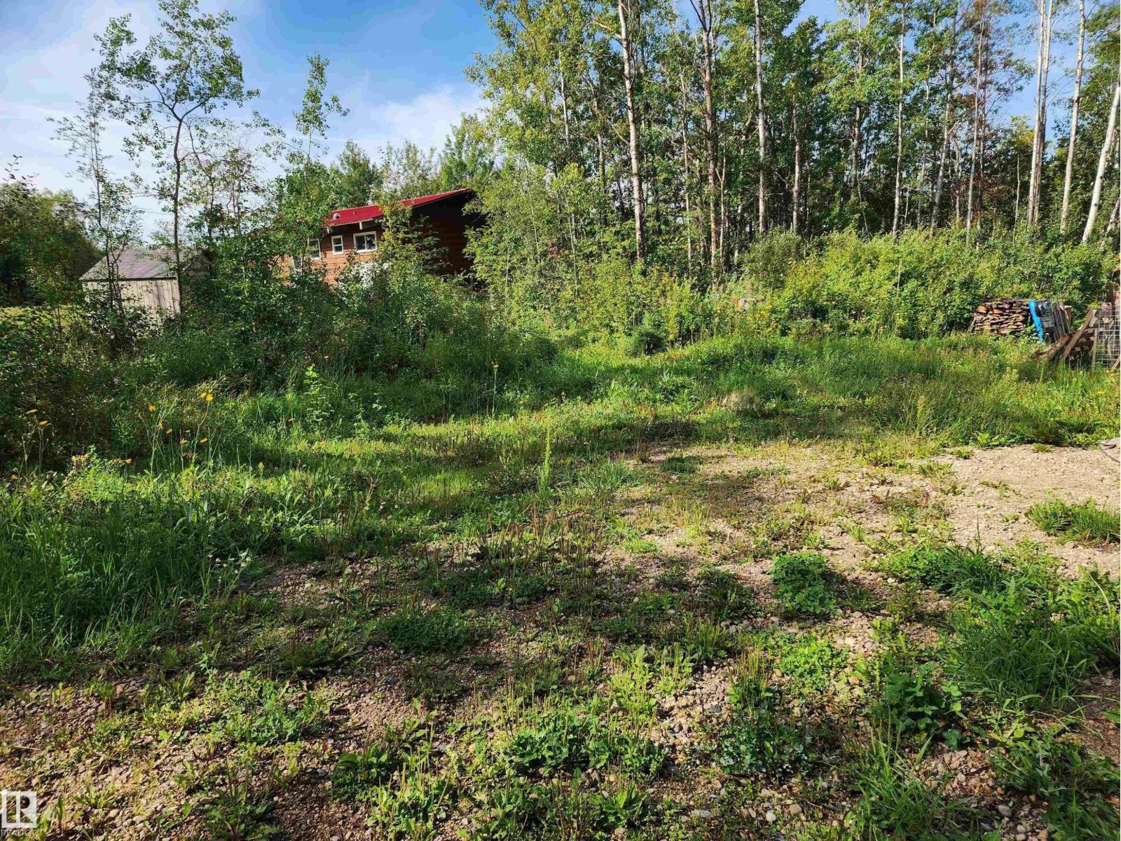 123 60032 Scndry 867 Property Photo 1