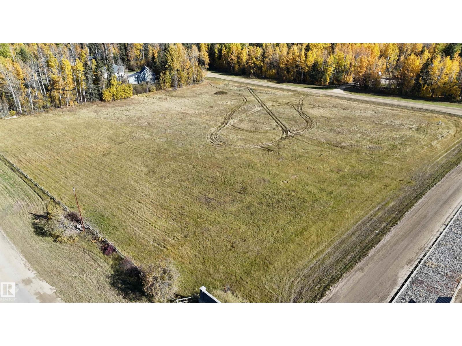 102 49505 Rr 80 Property Photo 3