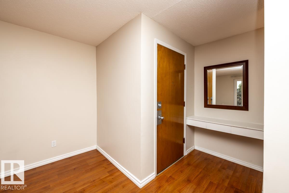 #301 7204 81 Av Nw Property Photo 5