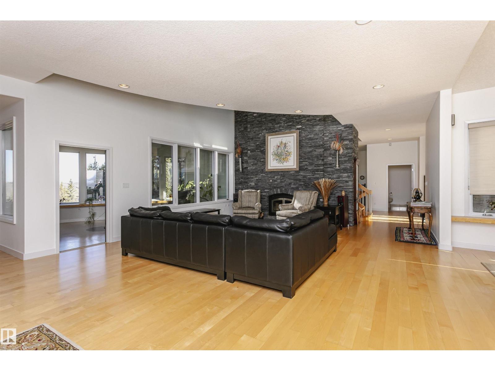 19103 Ellerslie Rd Sw Property Photo 13