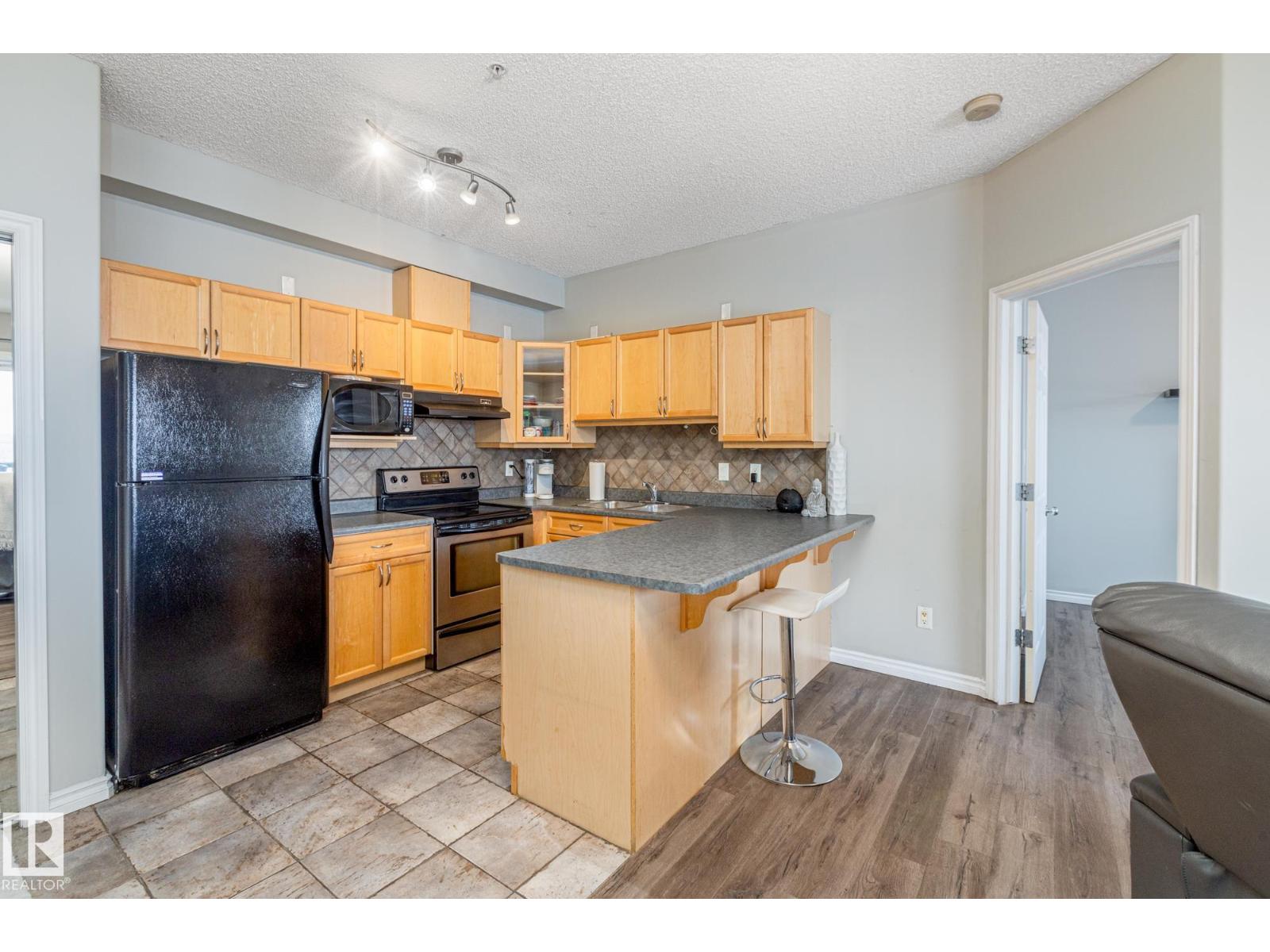 #208 10118 95 St Nw Property Photo 14