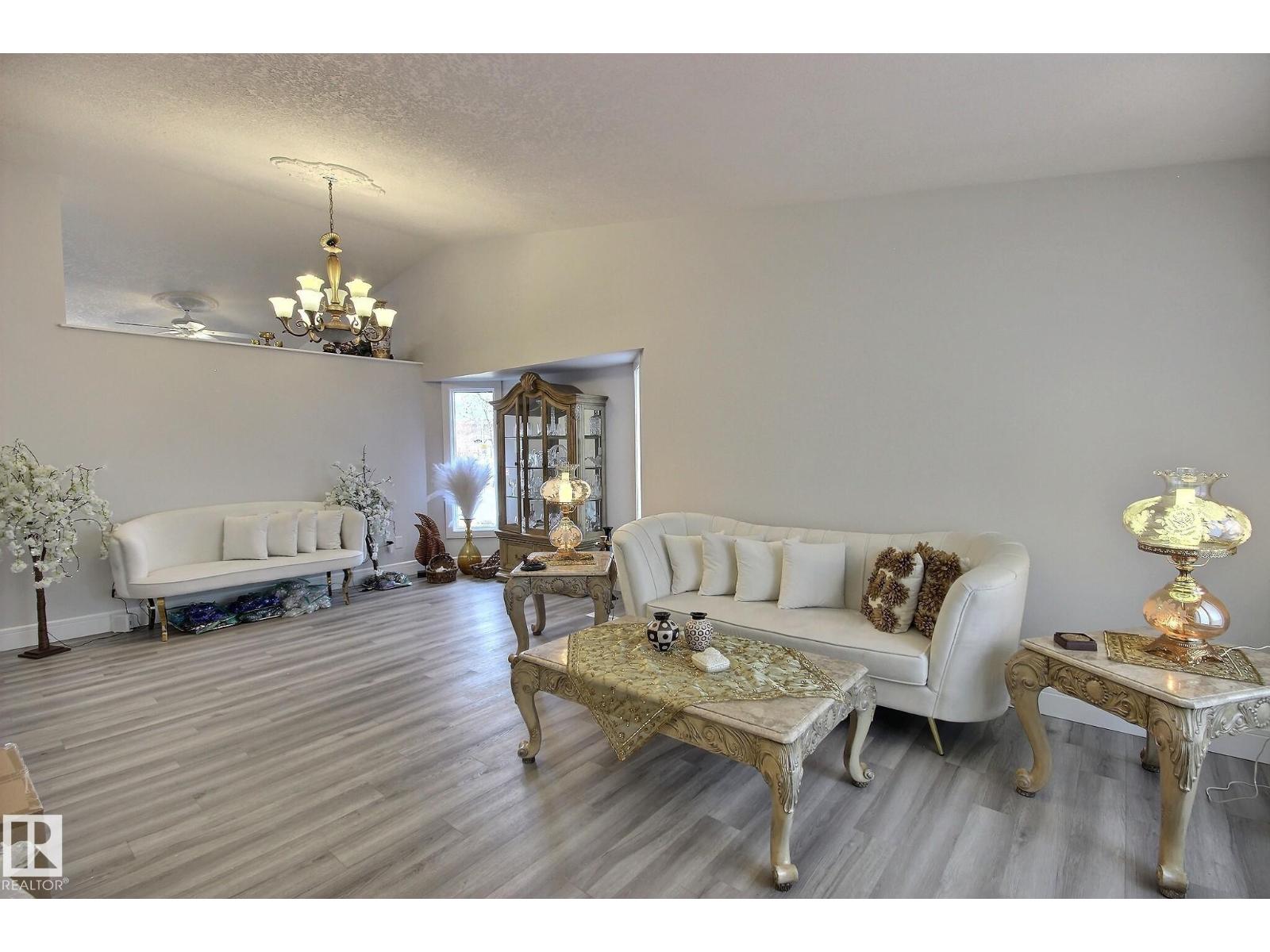 10735 Beaumaris Rd Nw Property Photo 2