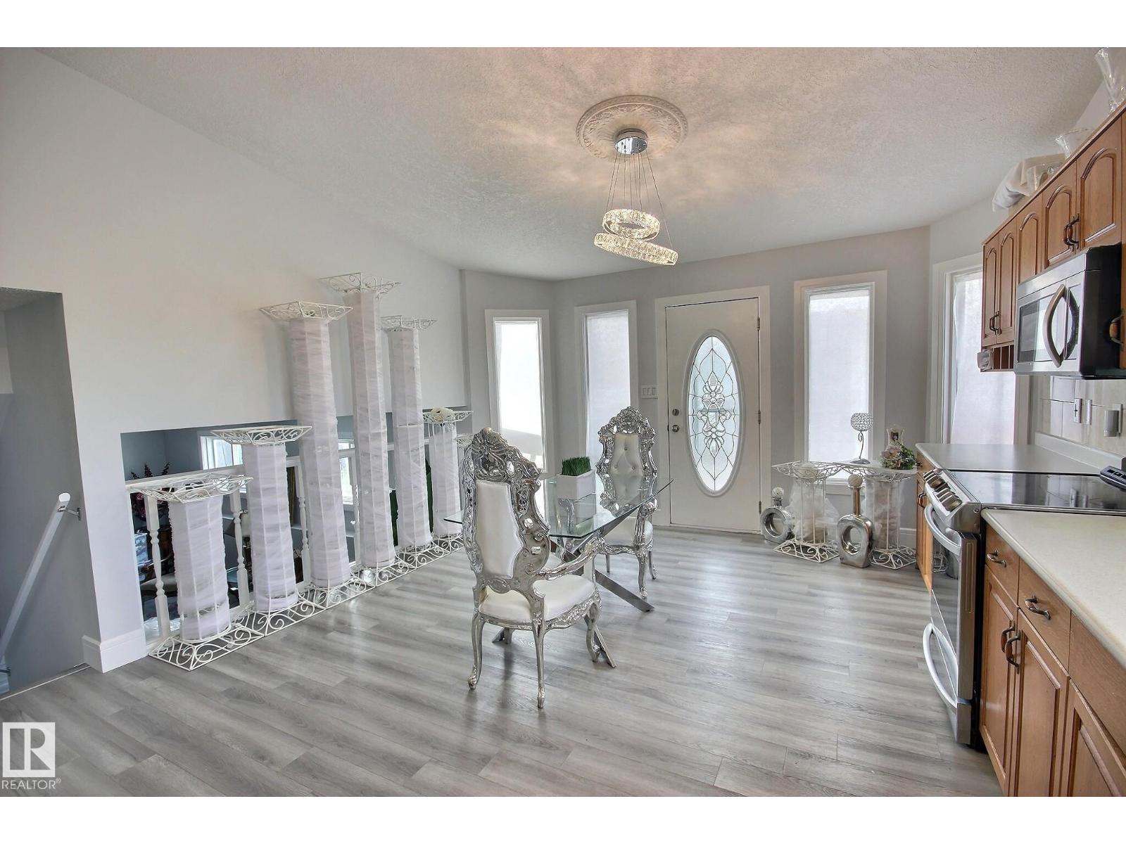 10735 Beaumaris Rd Nw Property Photo 7