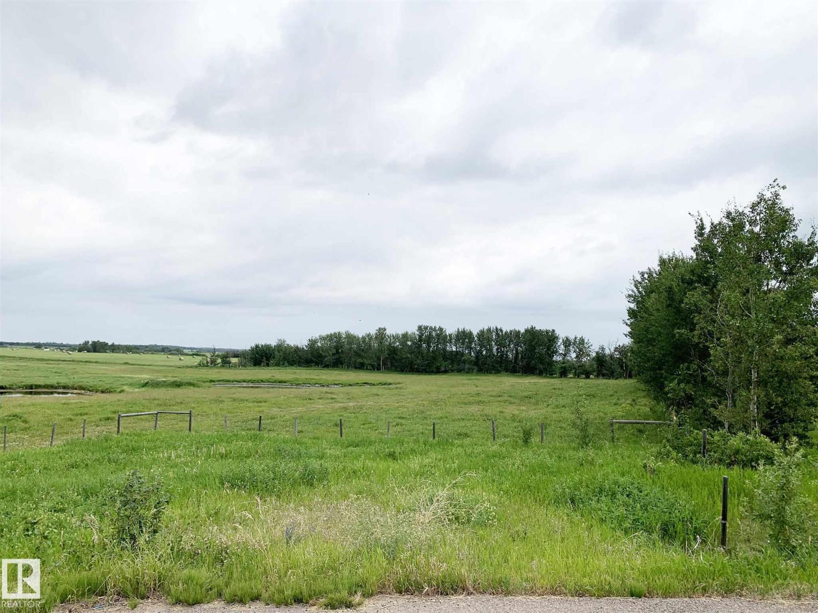 3 61030 Rge Rd 461 Property Photo 1