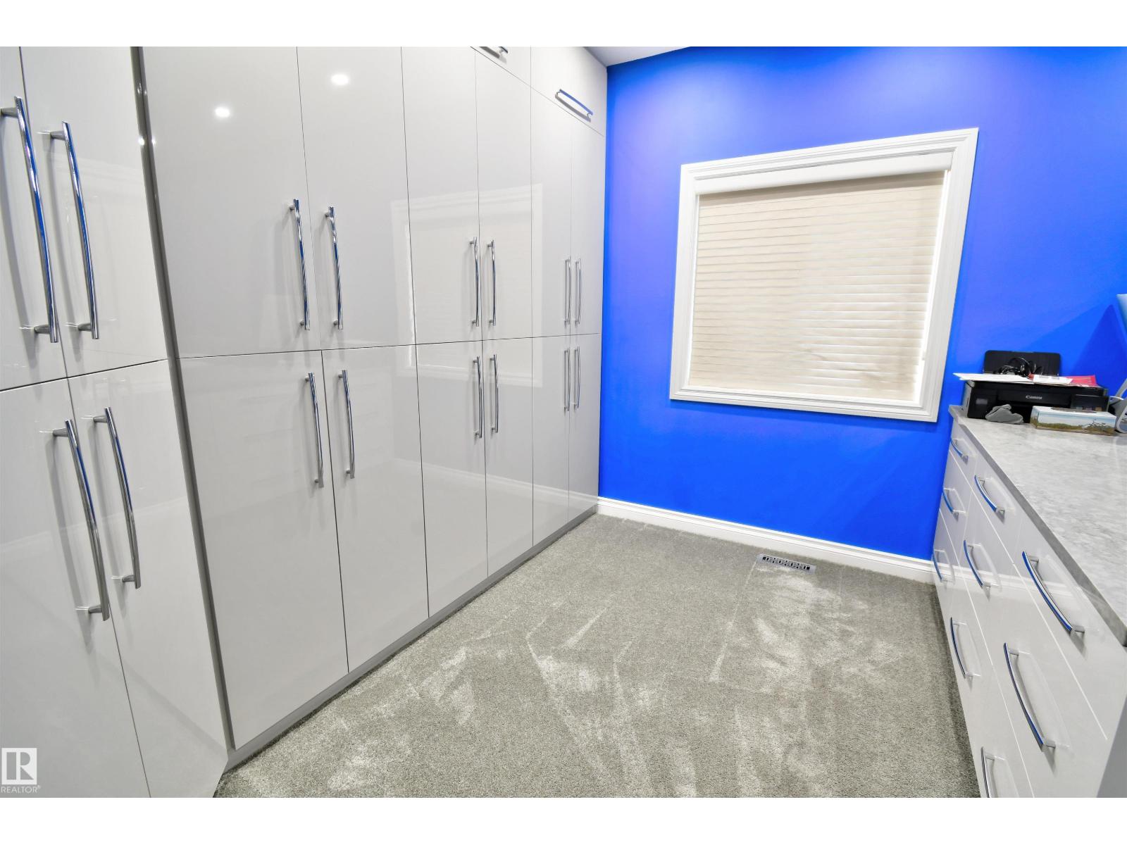 4409 44 St Property Photo 17