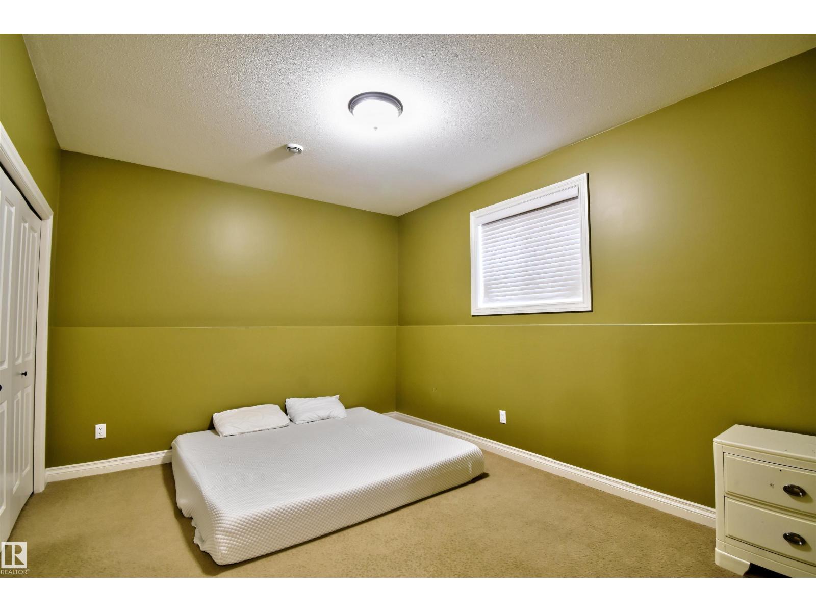 4409 44 St Property Photo 28