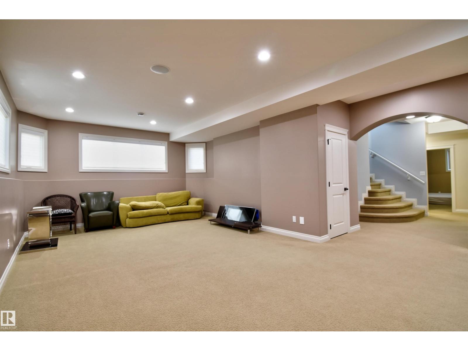 4409 44 St Property Photo 32