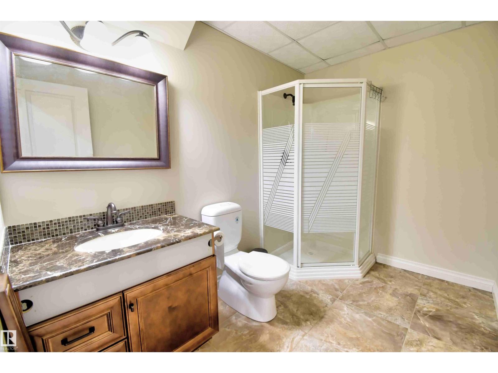 4409 44 St Property Photo 34