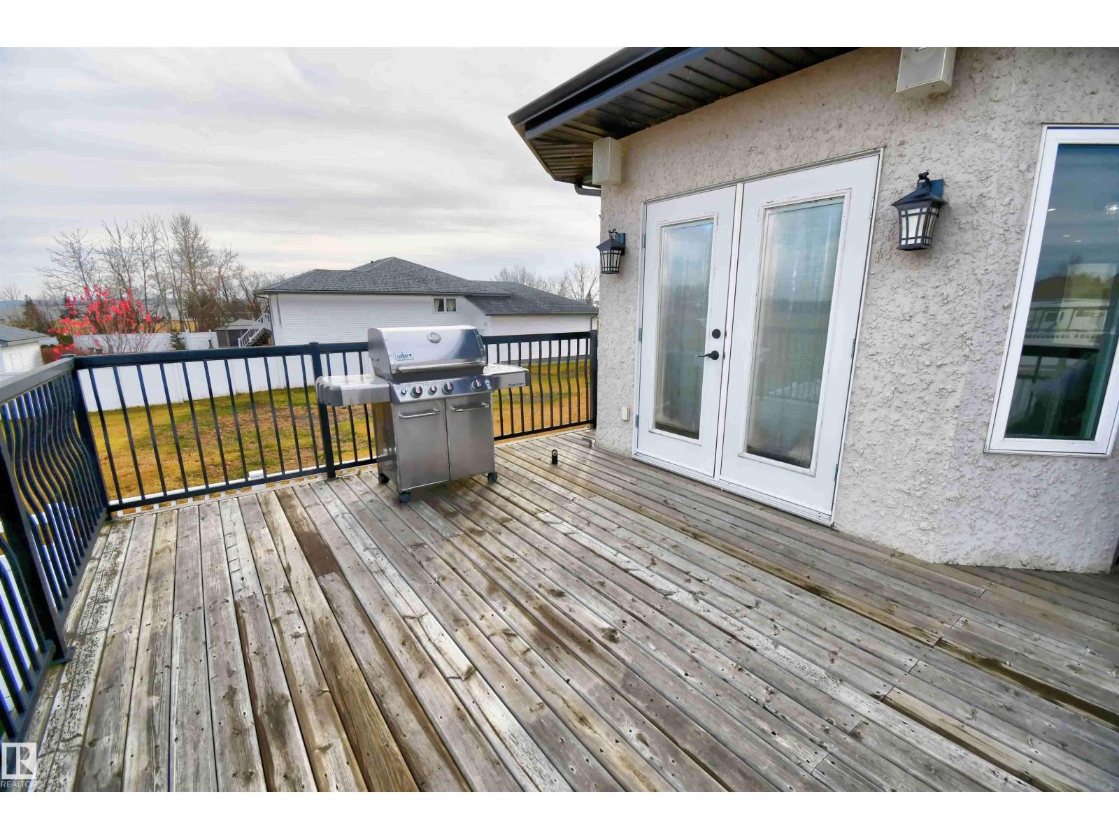 4409 44 St Property Photo 36