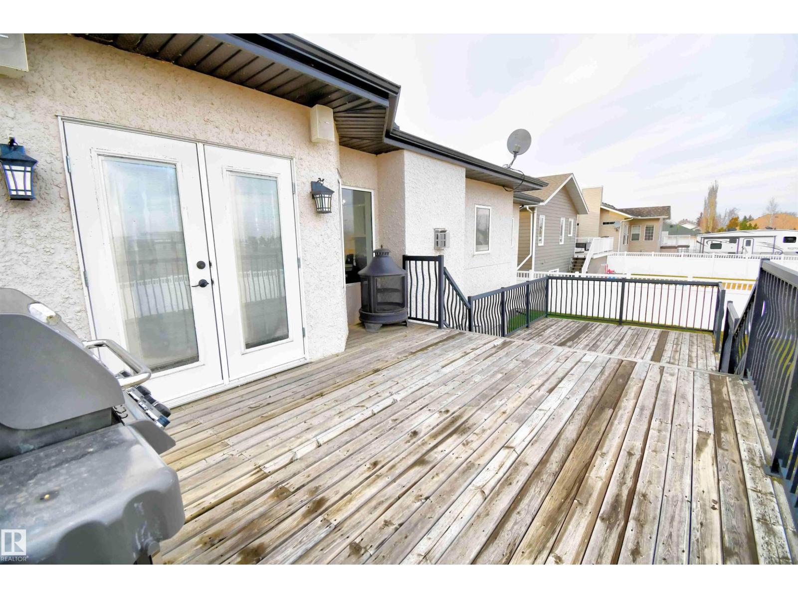 4409 44 St Property Photo 37
