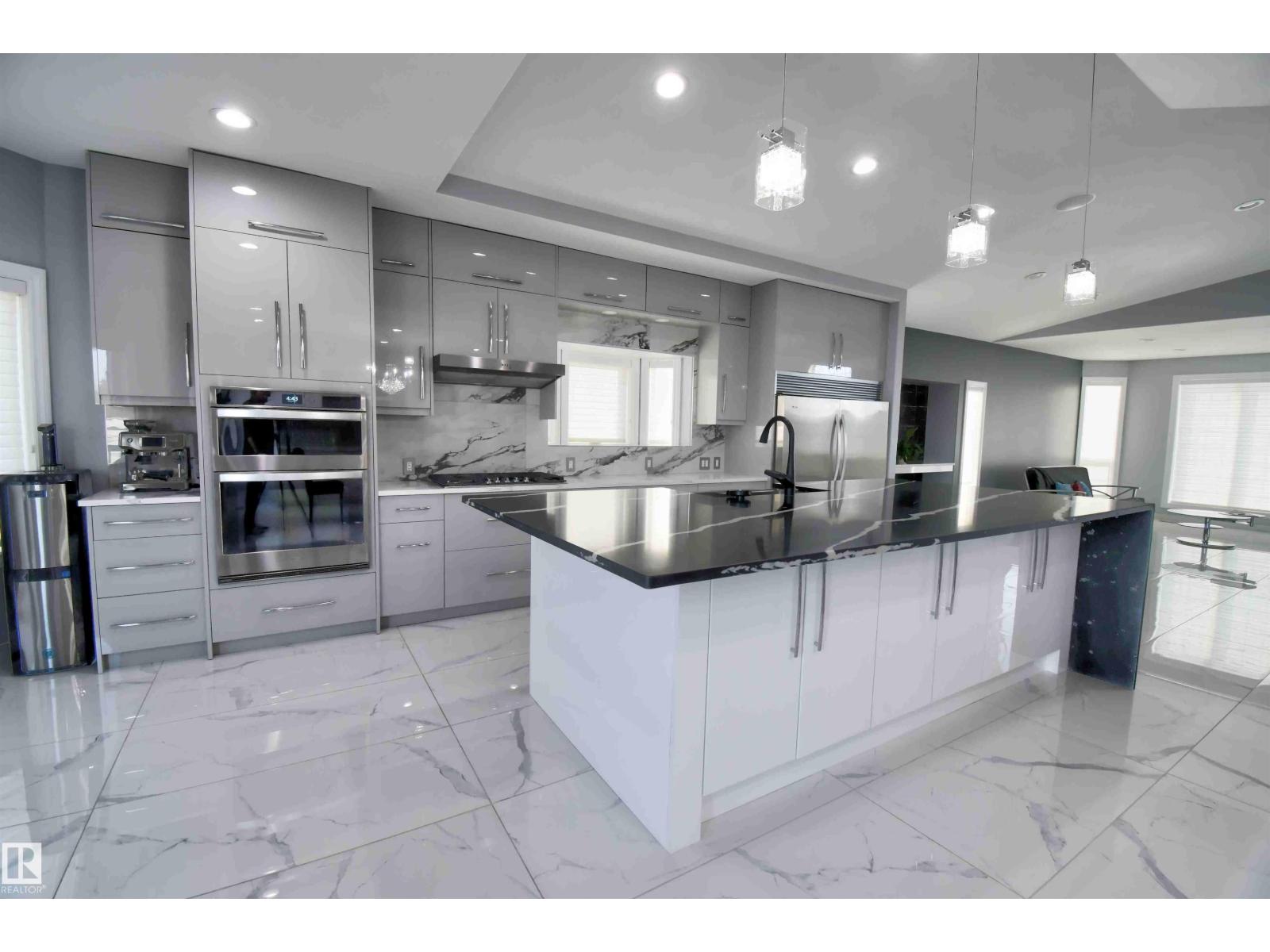 4409 44 St Property Photo 42